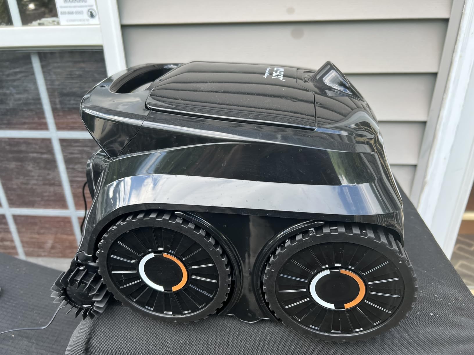 WYBOT C1 Robotic Pool Cleaner, 4-in-1 Cordless Pool Vacuum for Inground Pools & Above Ground Pool Up to 150 Mins Runtime, Upgraded Power Suction with Smart APP Control Navigation (Lake Green) customer photo 1