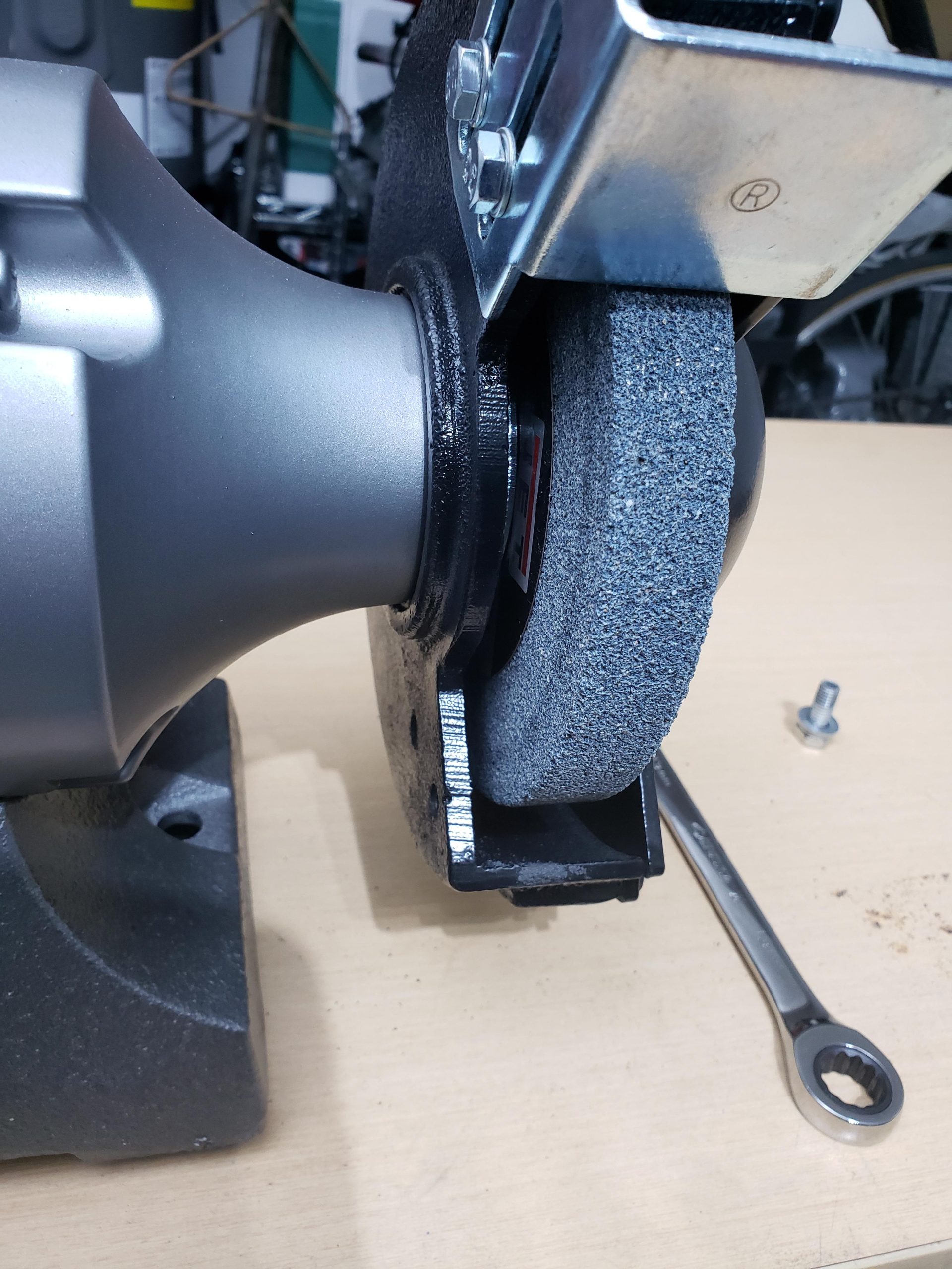 JET 6-Inch Bench Grinder, 3450 RPM, 1/4 HP, 115V 1Ph (Model JBG-6) customer photo 1