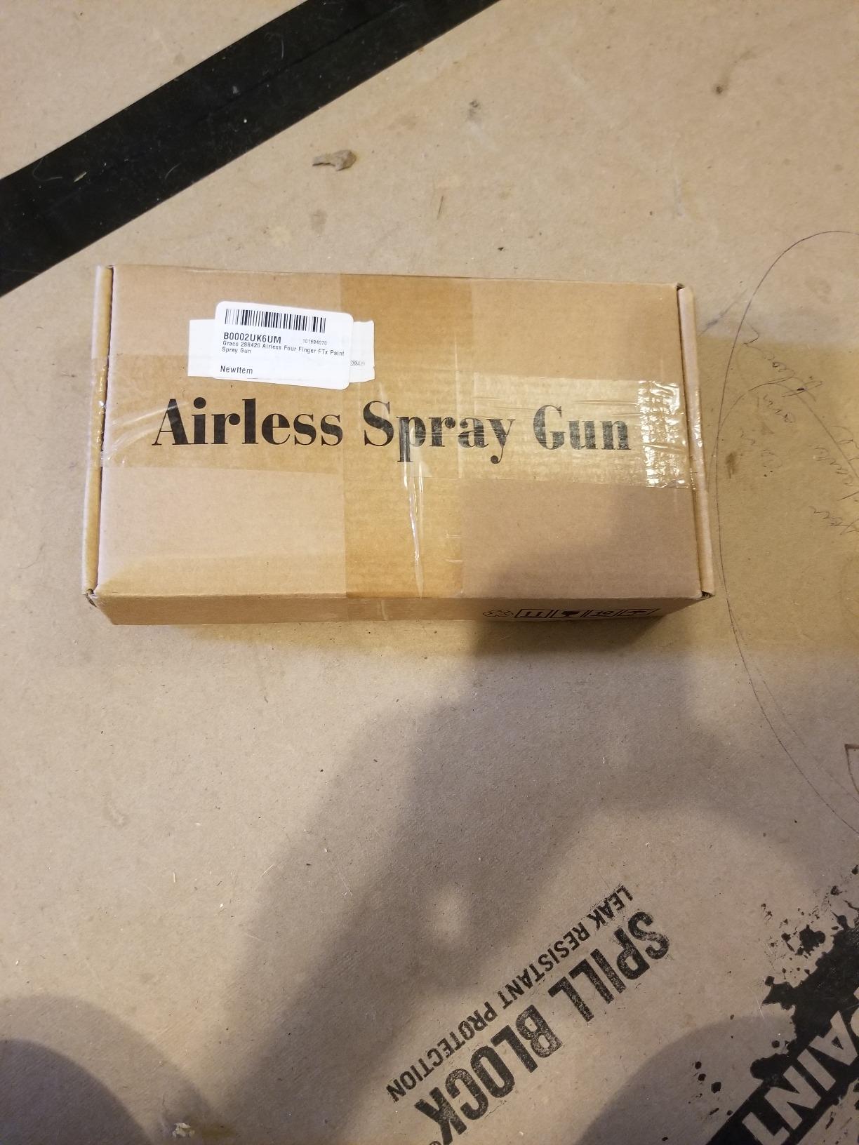 Graco 288420 Contractor Airless Spray Gun, 2 Finger Trigger, RAC X 517 SwitchTip customer photo 1