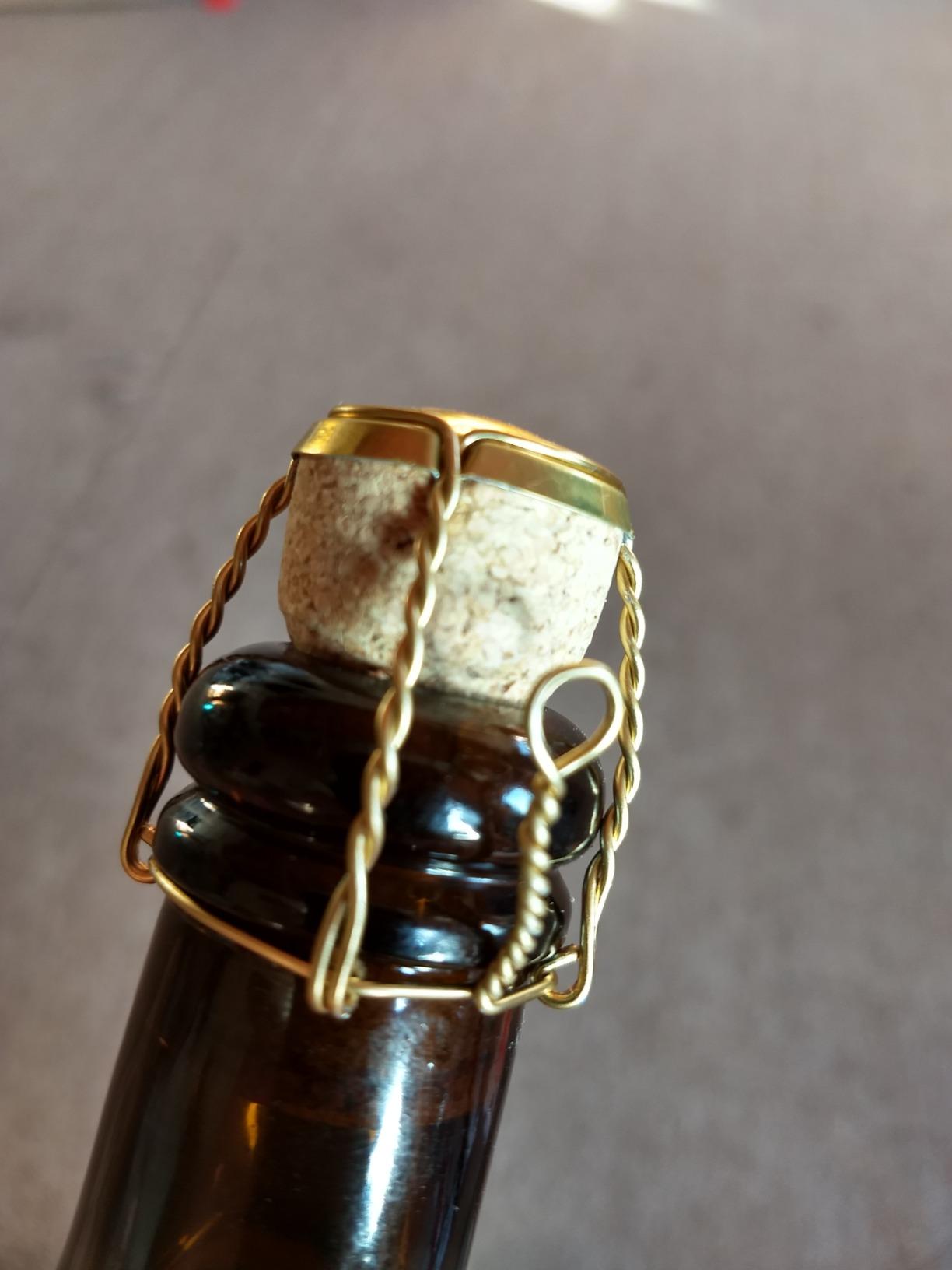 FastRack Portuguese Floor Corker - Wine Bottle Corker with Adjustable Plunger - Works with #7, #8 & #9 Wine Corks - Rolled Steel Construction w/ Molded Grip Handle customer photo 2