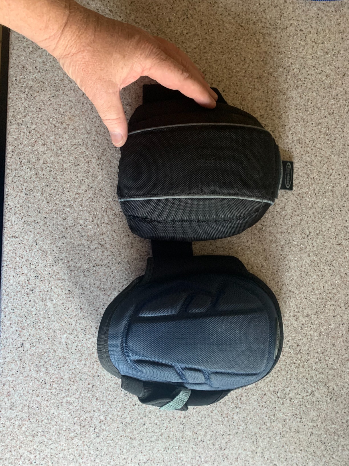 McGuire-Nicholas Gel Lite Pro Flooring Knee Pads for Men and Women, Soft Gel Adjustable Knee Pads for Gardening, Flooring, and Work, Navy/Black customer photo 2