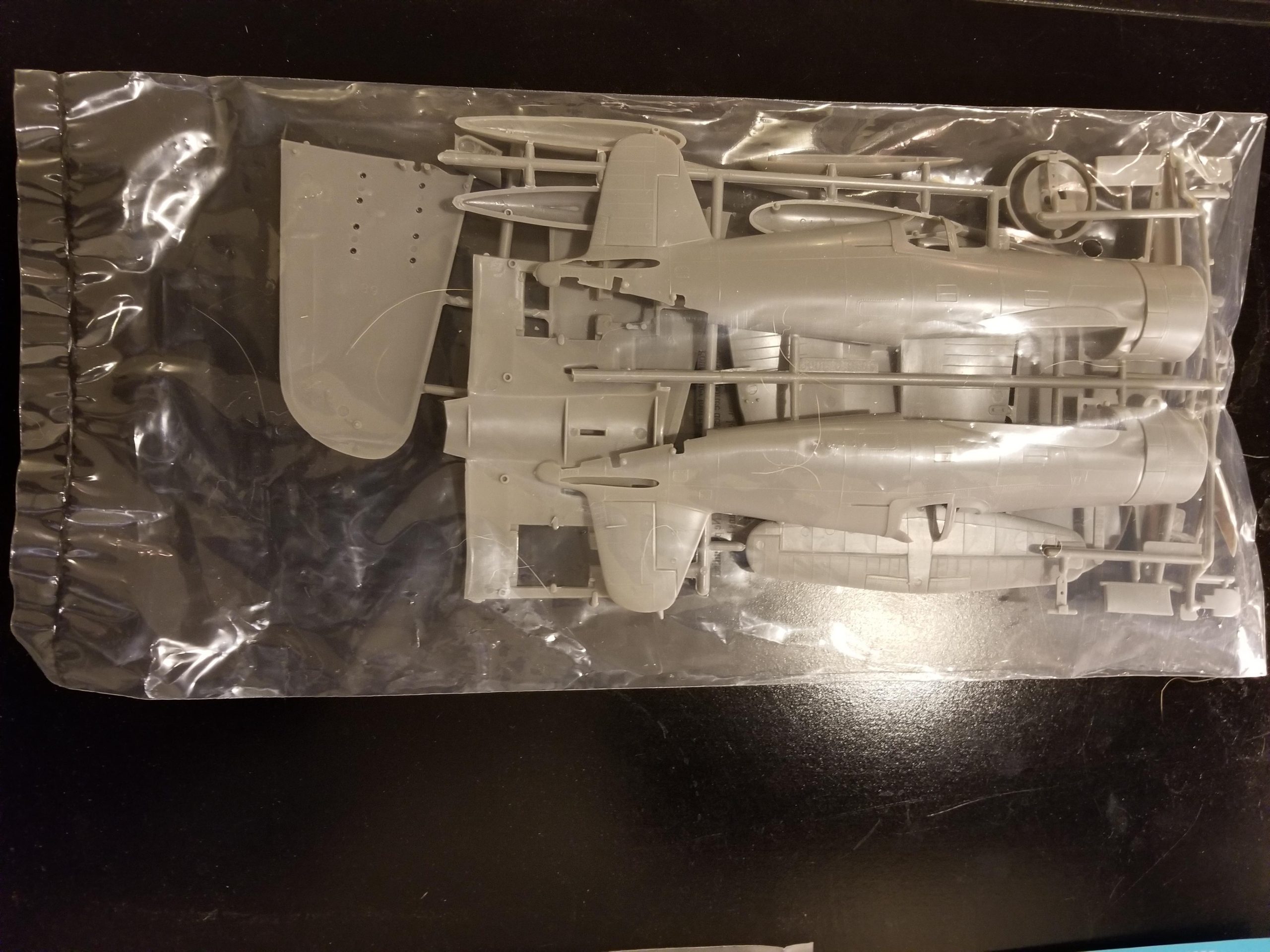 Revell Corsair F4U-4 1: 48 Scale, Green customer photo 1