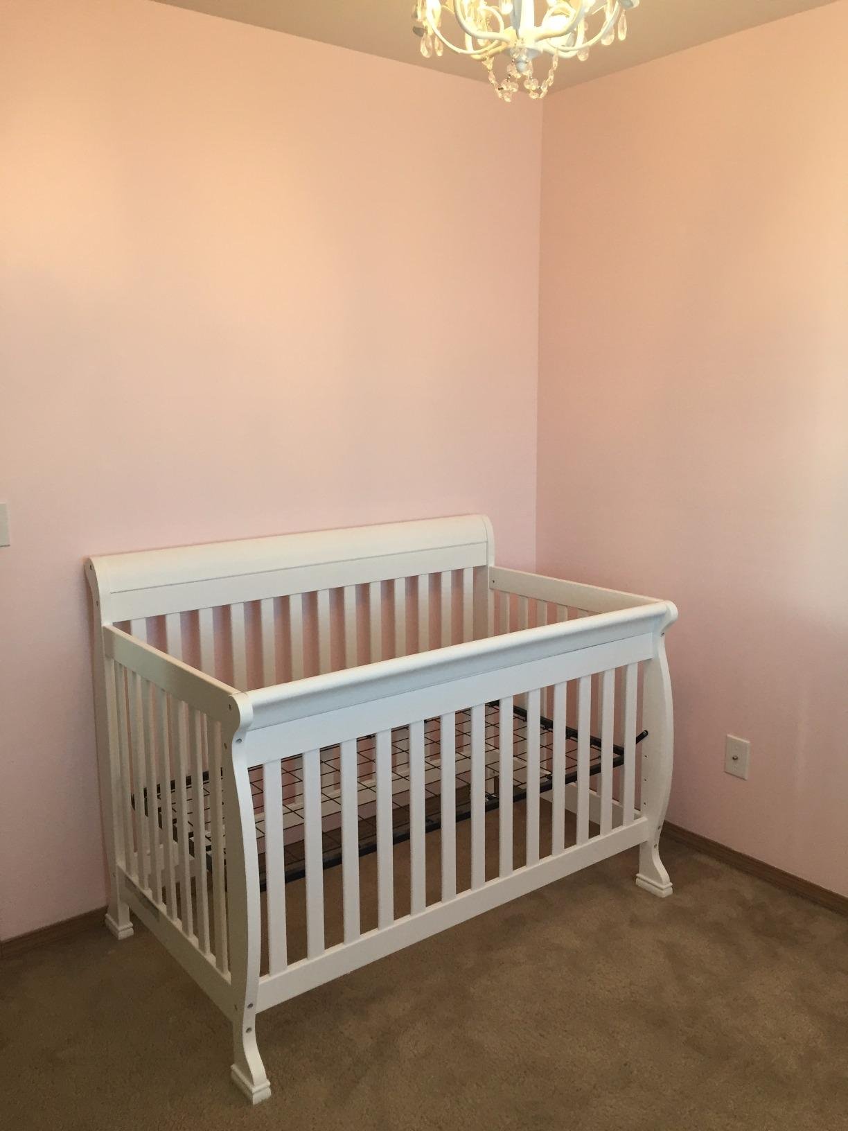 daVinci Kalani 4-in-1 Convertible Baby Crib - Strong, Easy to Assemble GREENGUARD Certified Crib - Convertible to Toddler Bed, Daybed, Full-Size Bed - Four Adjustable Mattress Heights - Espresso customer photo 1