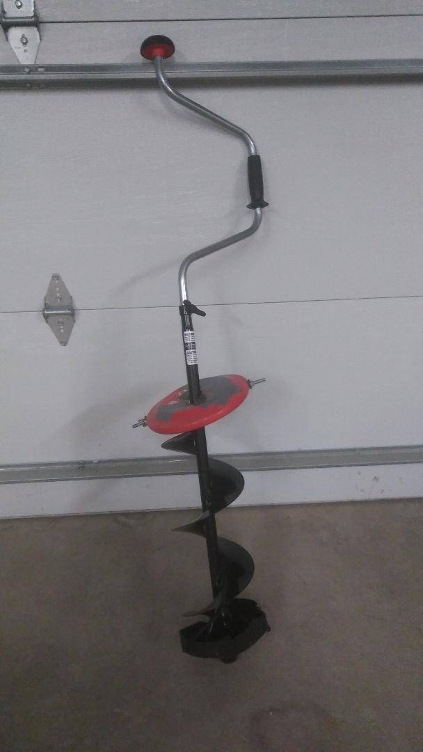 StrikeMaster Lazer 2-Piece Hand Auger, Lightweight Ice Auger with Precision Stainless Steel Blades and Adjustable Handle customer photo 1