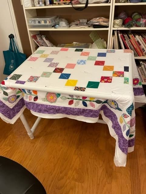 Dritz Quilter's Floor Frame, Adjustable, White customer photo 2