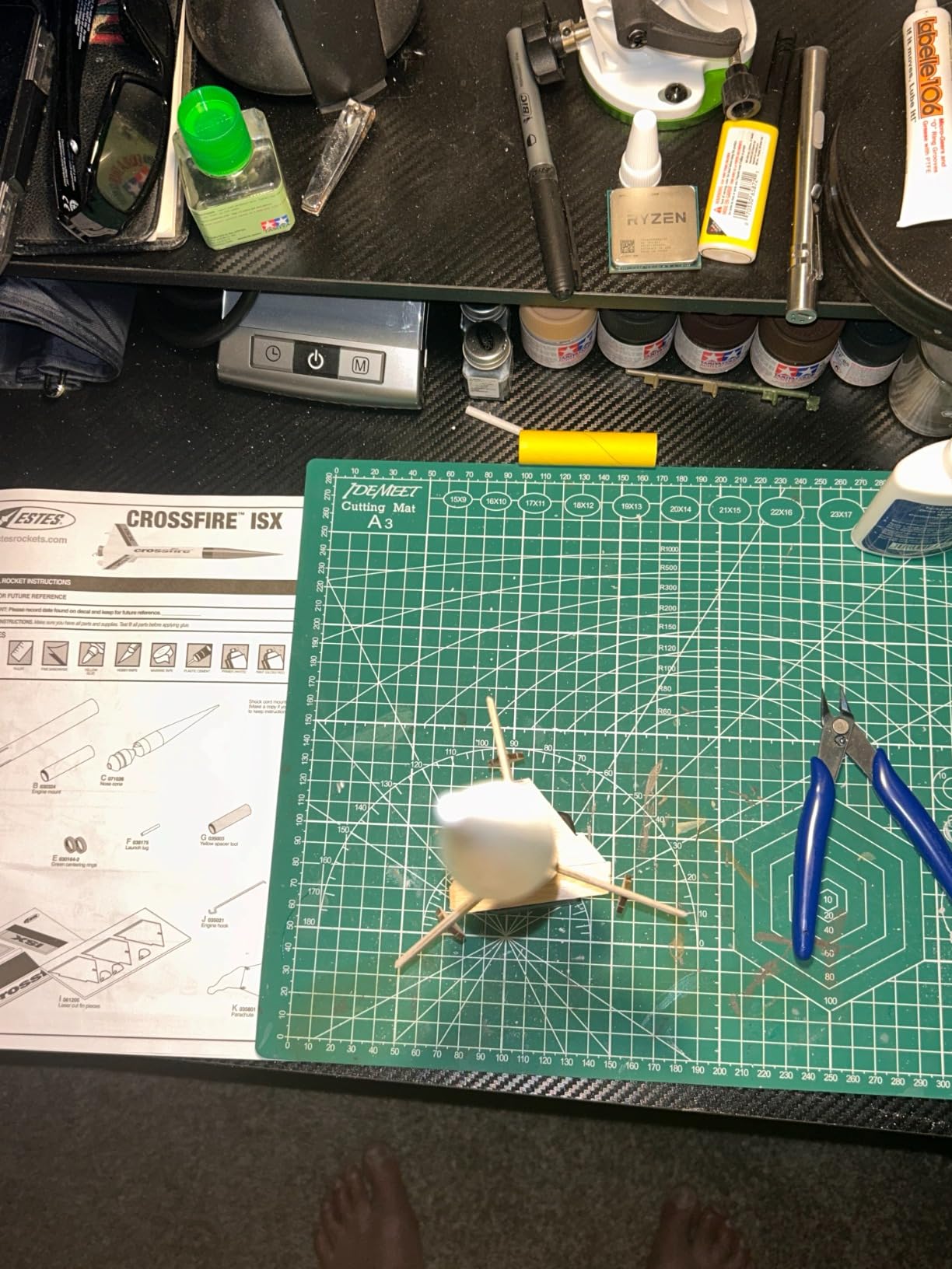 Estes 1469 Tandem X Rocket-Building Kit, Beginner Flying-Rocket Model Kit for Ages 10+, Includes Launch Pad and Controller customer photo 1
