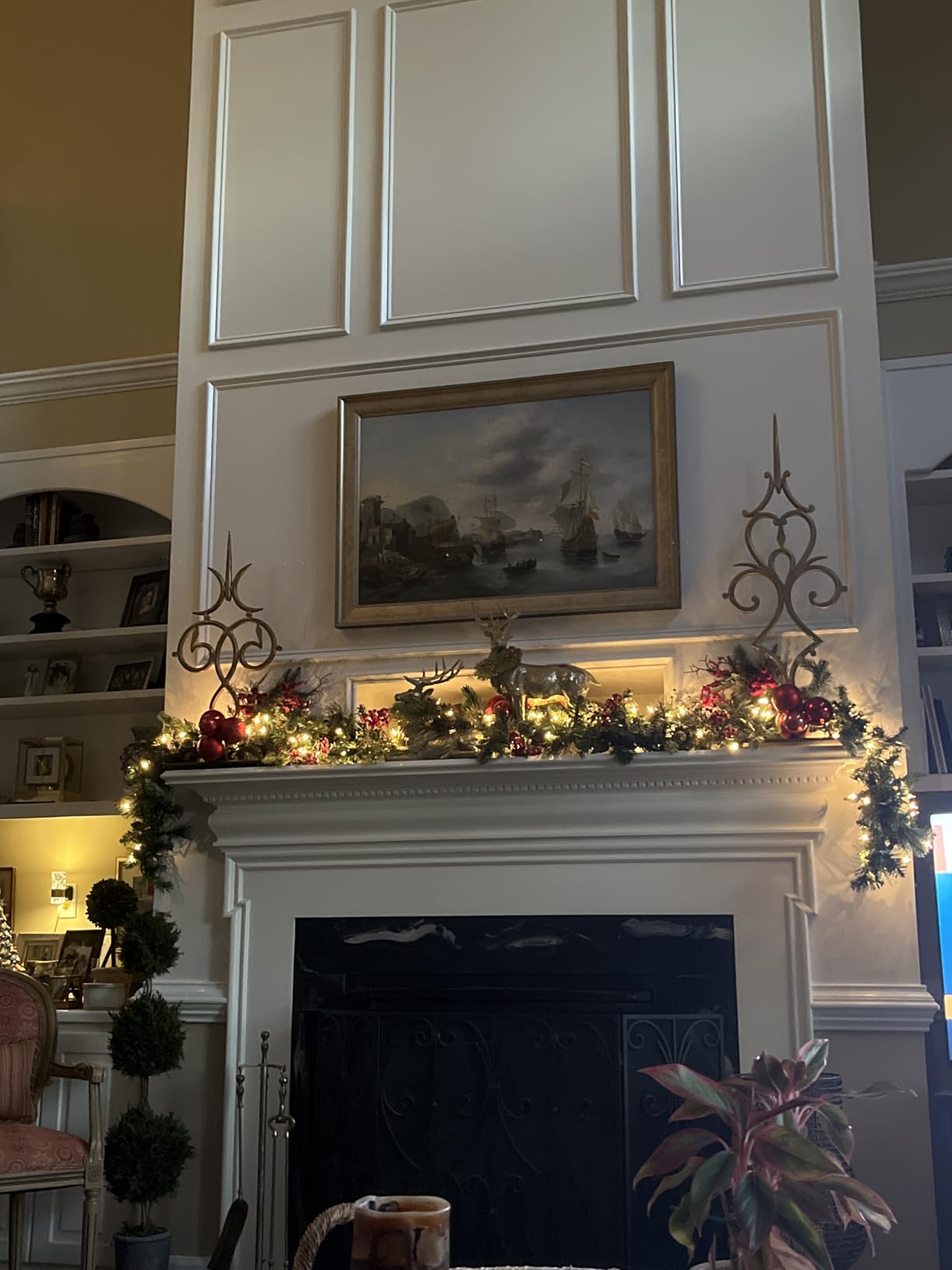 National Tree Company 9 ft Pre-Lit Carolina Pine Artificial Christmas Garland, Christmas Decoration with Pinecones, 100 Clear Lights, 240 Tips, Green customer photo 2