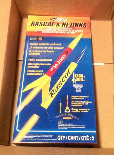 Estes 1499 Rascal and Hijinks Rocket Launch Set, Prebuilt Beginner Flying-Rocket-Model Set for Ages 10+, Includes Launch Pad System customer photo 2