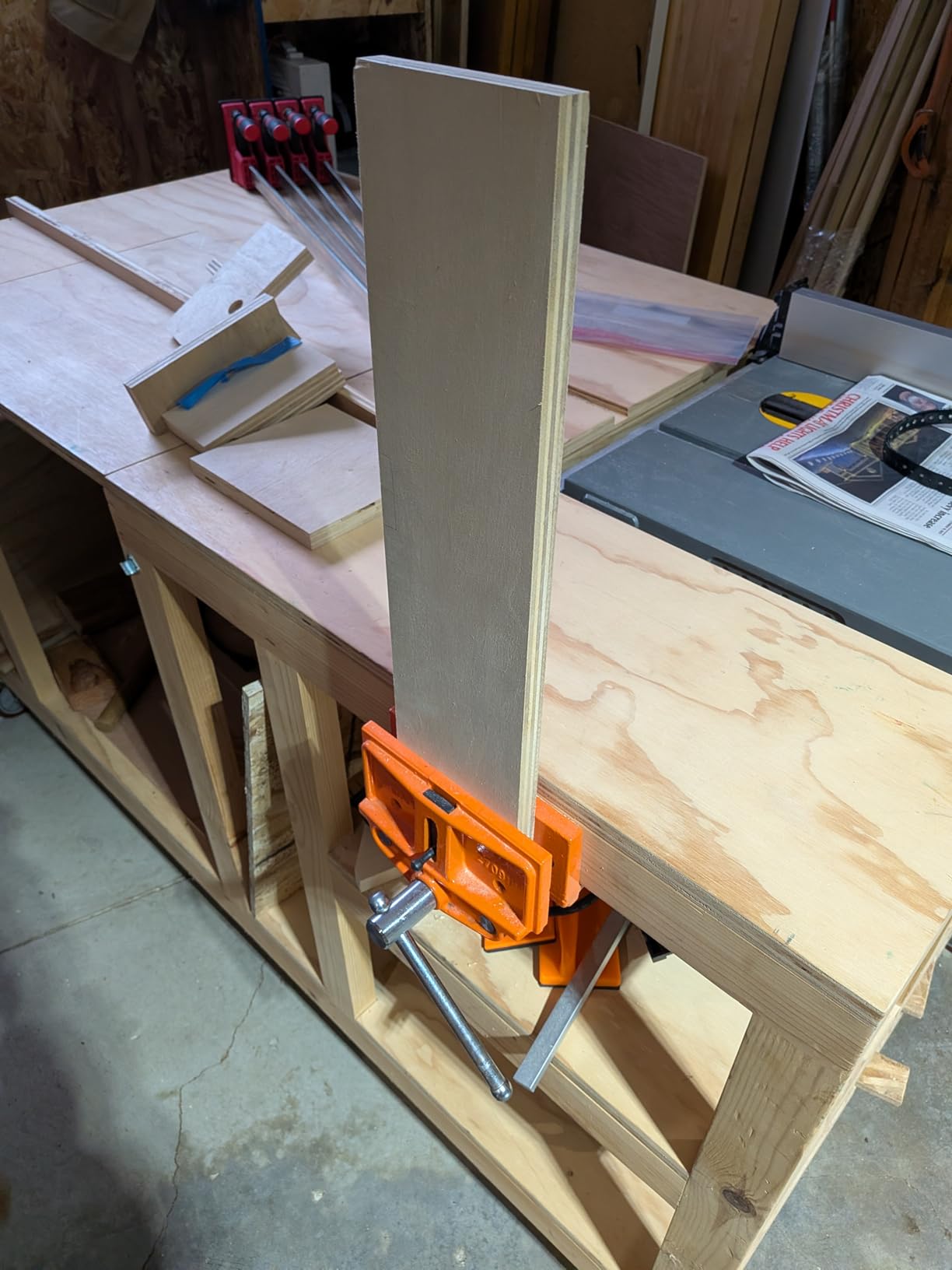 Pony Jorgensen 27091 Medium Duty Woodworker's Vise, Orange, Grey, 9-Inch By 7-Inch customer photo 1