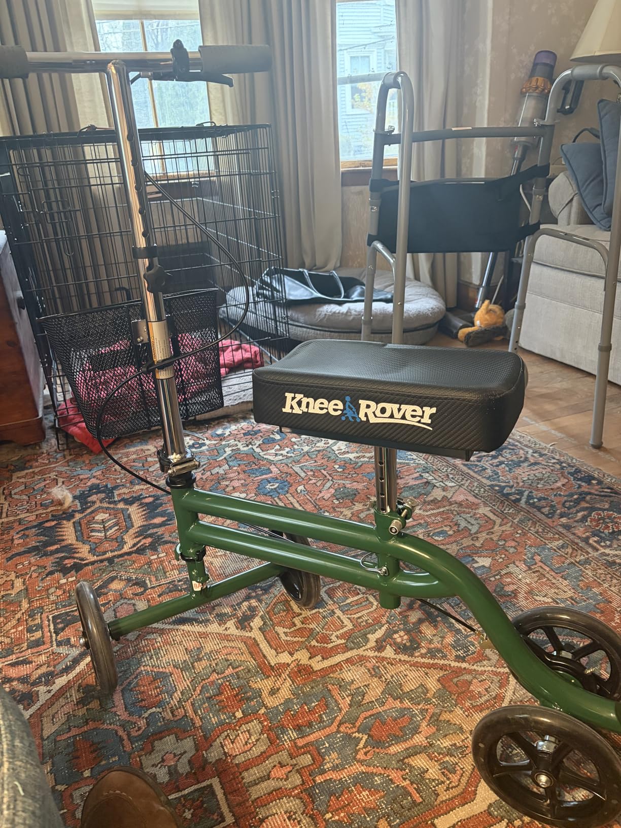 KneeRover Steerable Knee Scooter Knee Walker for Adults for Foot Surgery, Broken Ankle, Foot Injuries - Foldable Knee Rover Scooter for Broken Foot Injured Leg Crutch Alternative with Basket (Green) customer photo 2
