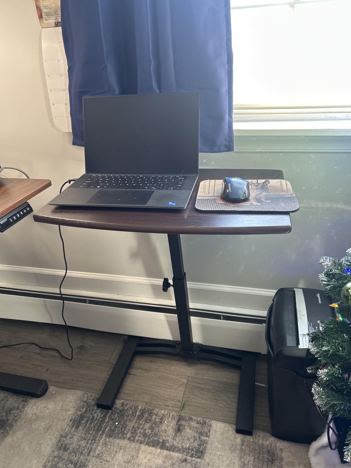 Seville Classics WEB162 Mobile Laptop Computer Desk Cart Height-Adjustable from 20.5