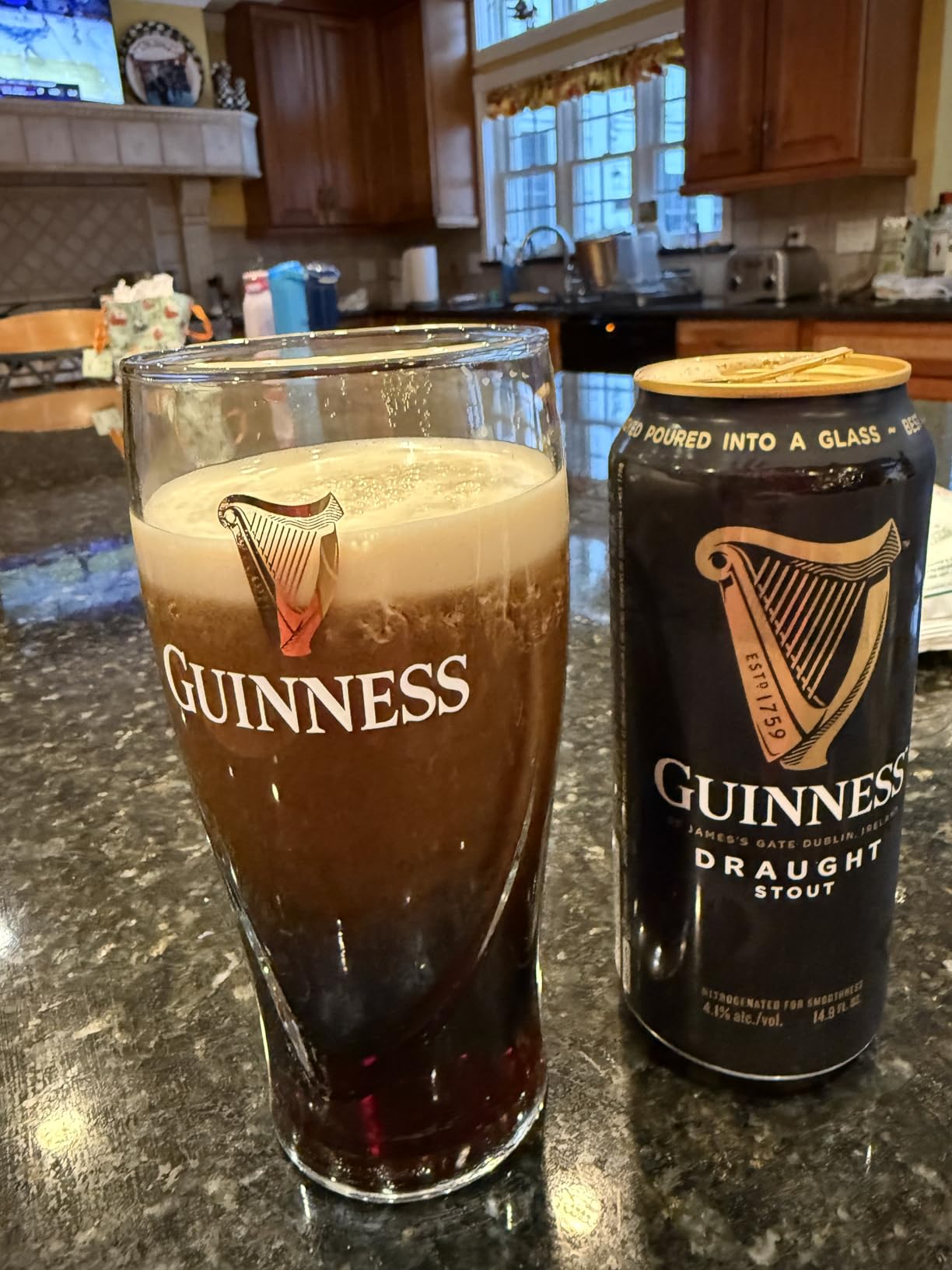 Guinness 20oz Beer Glasses Twin Pack | Certified Official Merchandise | Ideal gift for Beer Lovers customer photo 2
