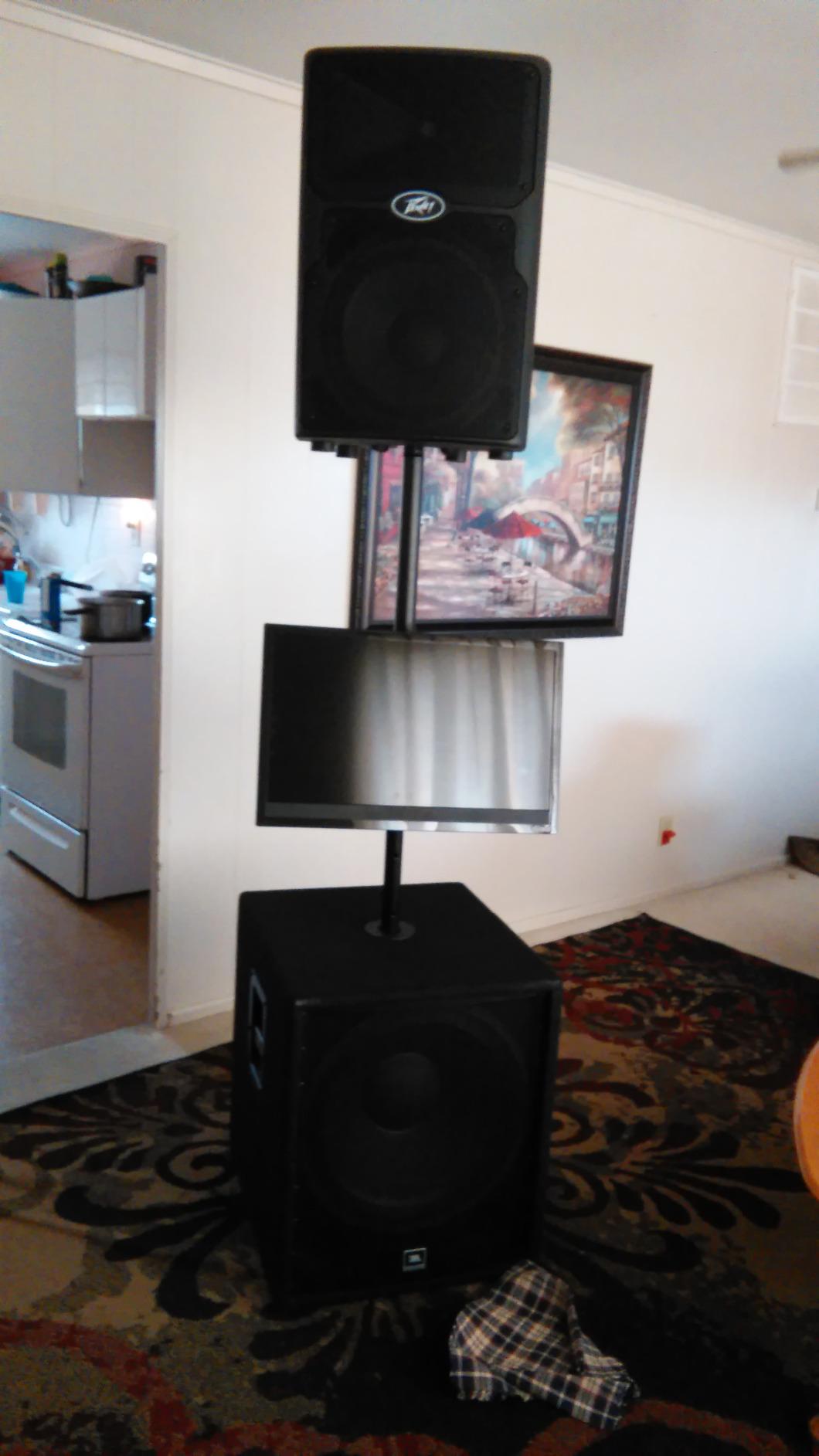 JBL Professional JRX218S Portable PA, Stage Subwoofer, 1400W Power Handling, Passive, 18-Inch customer photo 1