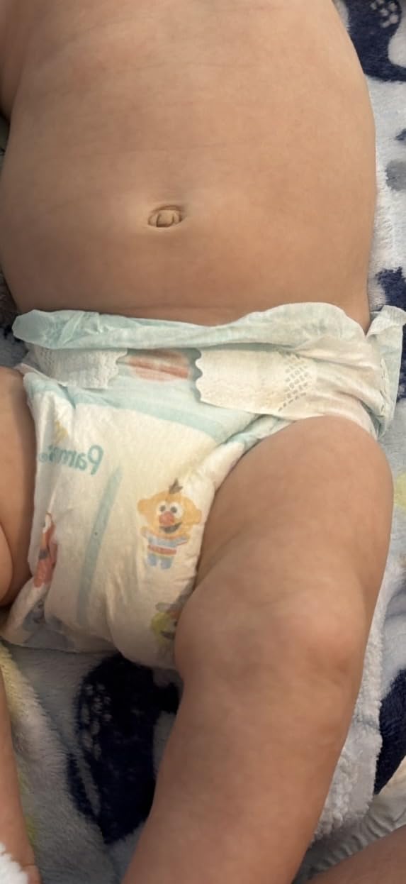 Pampers Diapers - Baby Dry - Size 2, 112 Count, Absorbent Disposable Infant Diaper (Packaging May Vary) customer photo 1
