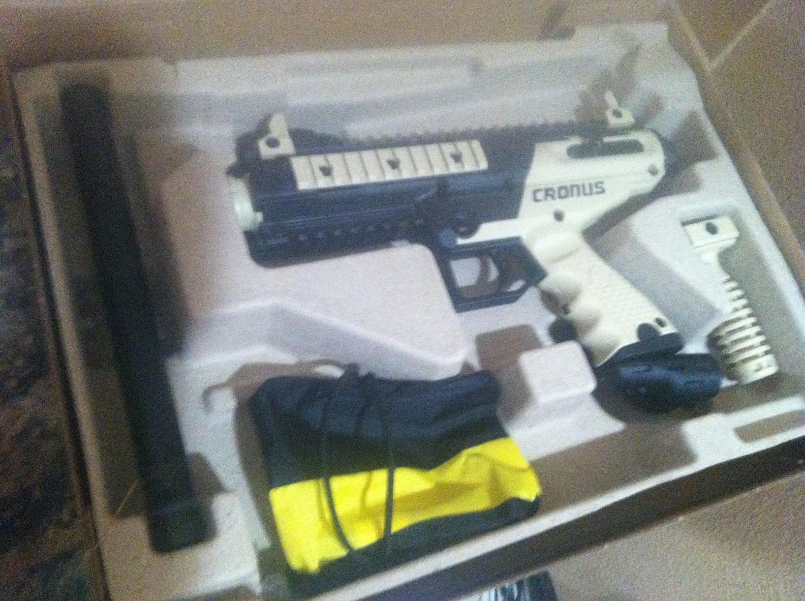 Tippmann Cronus Basic .68 Caliber Semi-Auto Paintball Marker Gun, Black and Tan customer photo 2