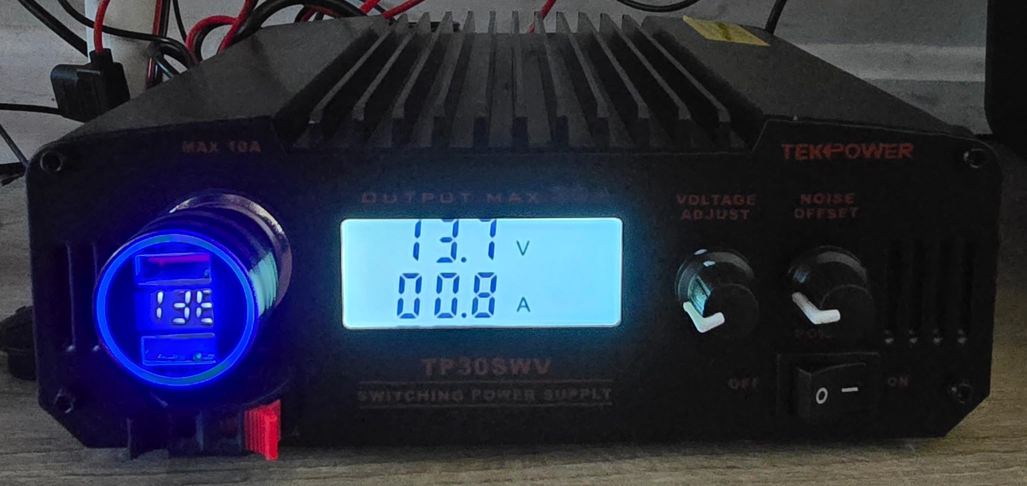 TekPower TP30SWV 30 Amp DC 13.8V Digital Switching Power Supply with Noise Offset customer photo 1