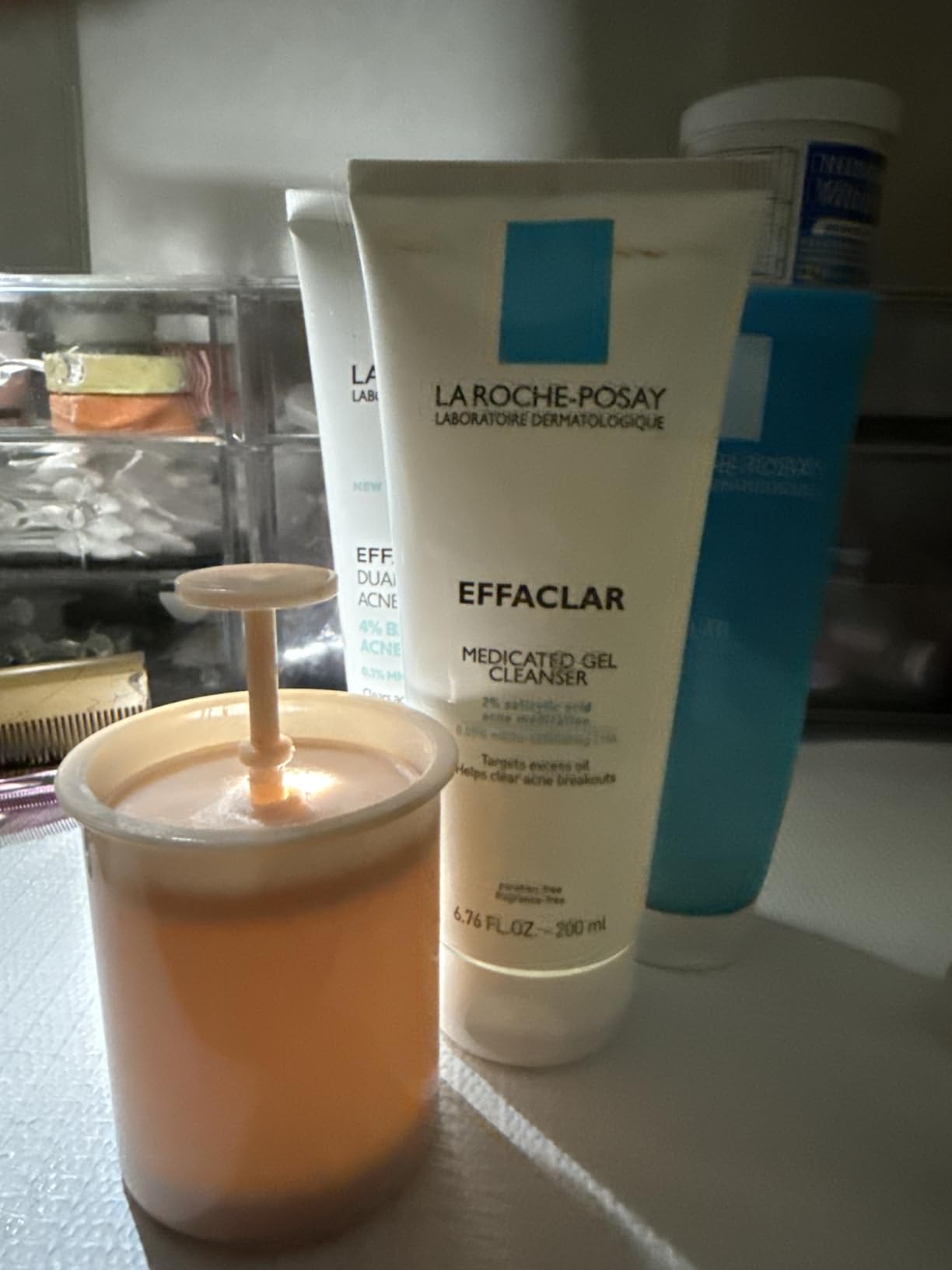 La Roche-Posay Effaclar Medicated Gel Cleanser, 2% Salicylic Acid Cleanser + LHA + Glycerin, Foaming Acne Face Wash, Helps Clear & Prevent Acne Breakouts, Oil Free, Targets Excess Oil customer photo 1