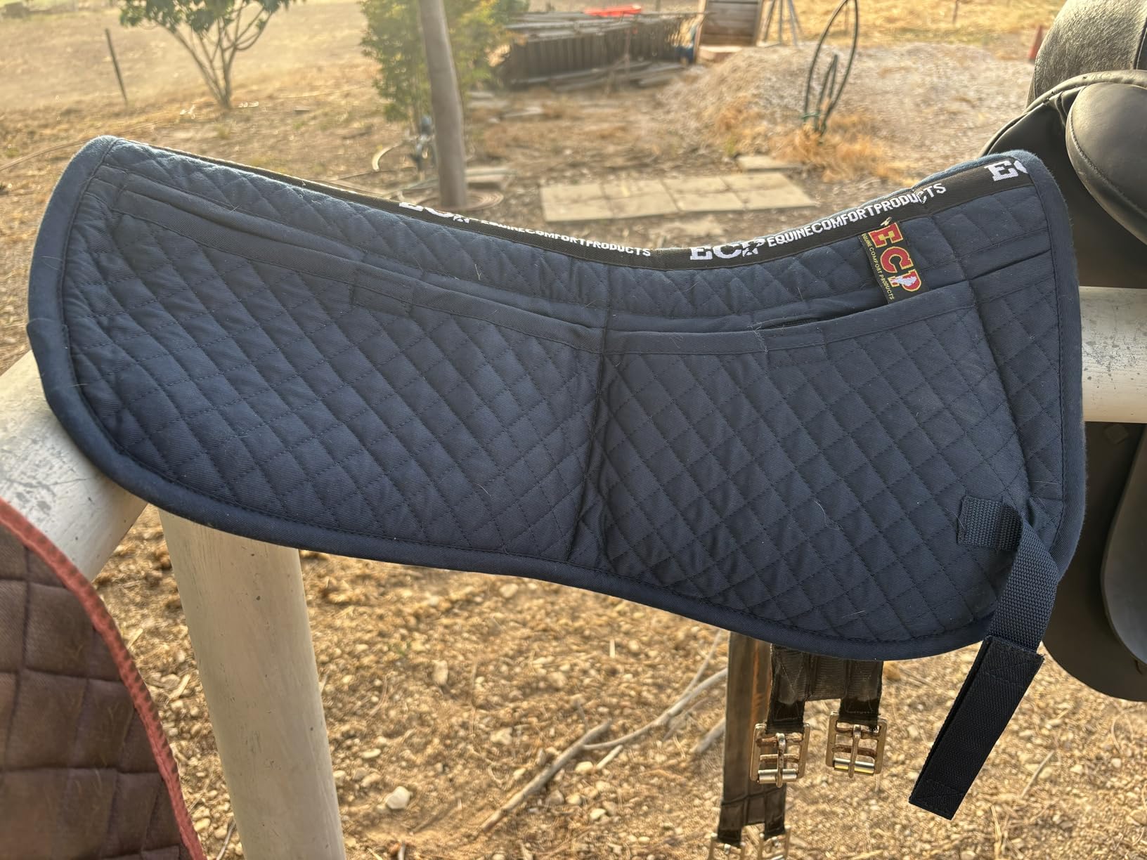 ECP Equine Comfort Products Adjustable Shock Absorbing Memory Foam Half Saddle Pad, Injury Prevention & Pressure Relief, Customizable Fit, Breathable for All Riding Styles customer photo 2