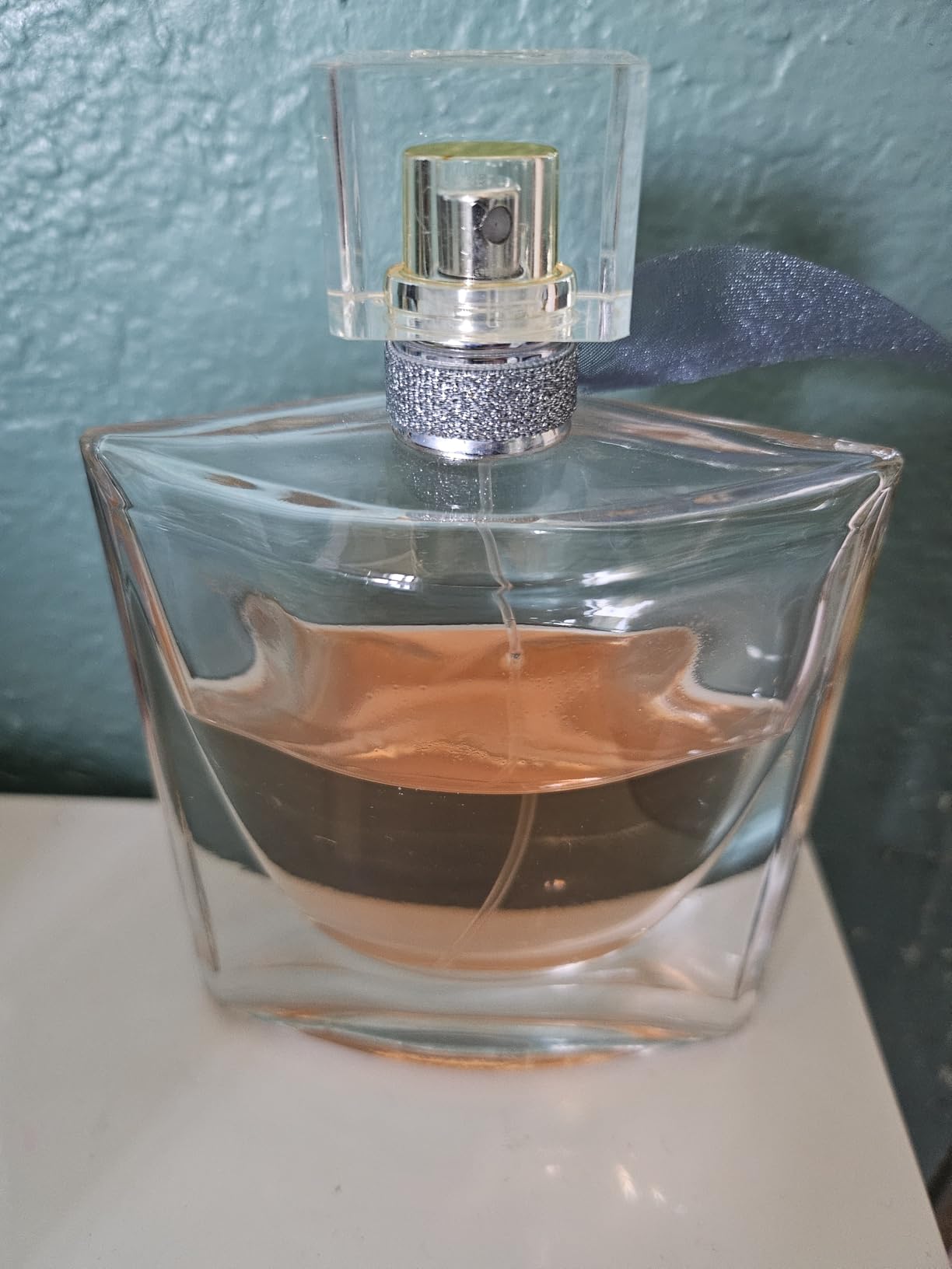 Lancome La Vie Est Belle Eau de Parfum - Long Lasting Fragrance with Notes of Iris, Earthy Patchouli, Warm Vanilla & Spun Sugar - Floral & Sweet Women's Perfume customer photo 2