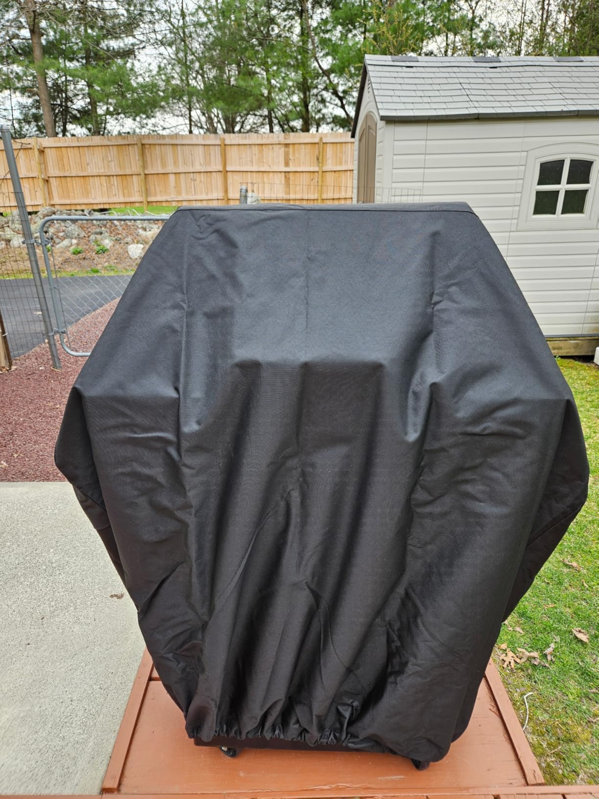 Amazon Basics Gas Grill Barbecue Cover, Weather Resistant, Anti-UV Protection with Secure Straps, Waterproof, 60 inch, Medium for Outdoor Grills, Beige customer photo 2