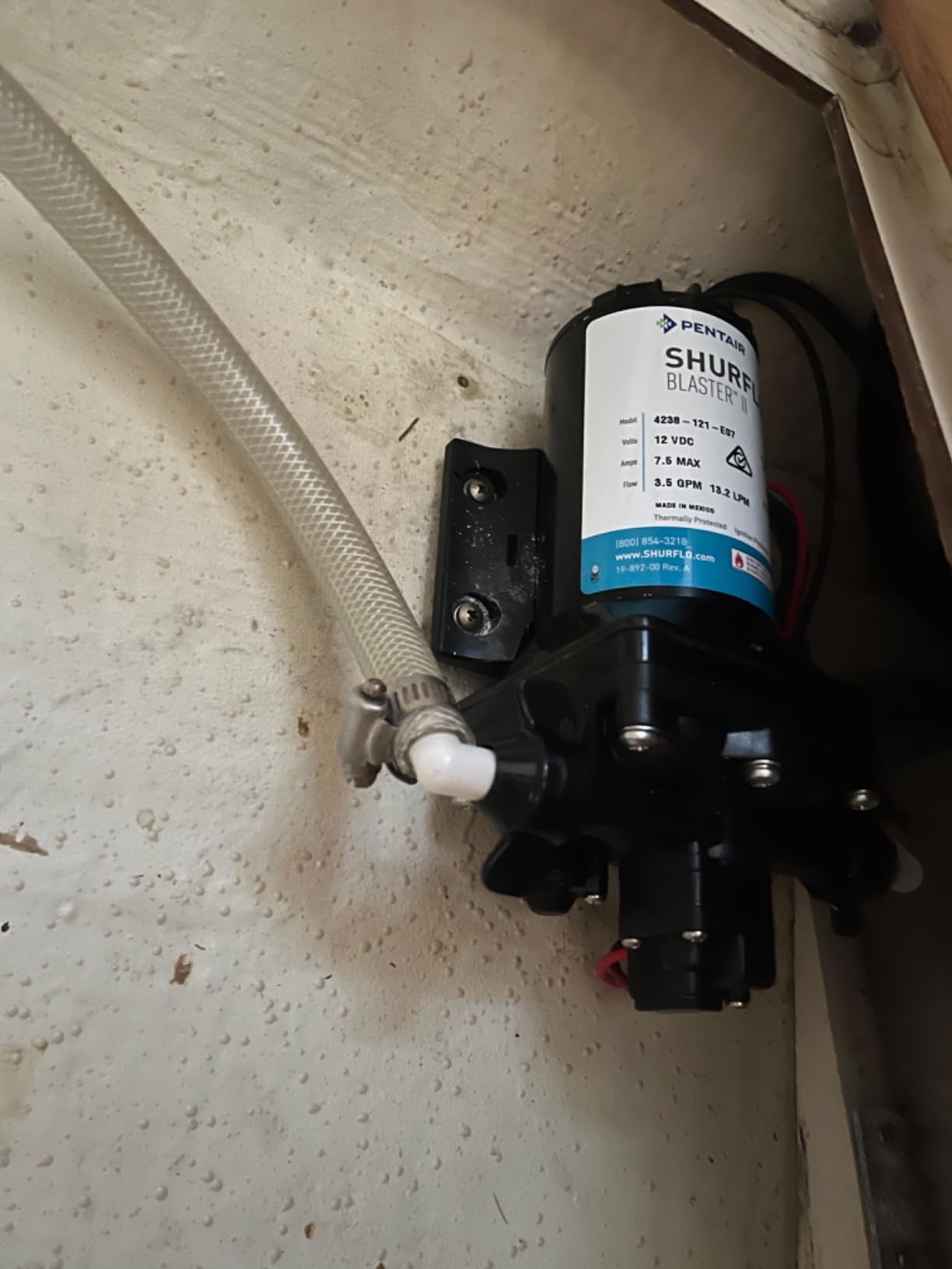 PENTAIR SHURFLO 4238-121-E07 Blaster II Washdown Pump, 12V Marine Diaphragm Pump, 3.5 GPM 45 PSI, Self Priming for Boat Deck RV Fresh Saltwater Cleaning customer photo 2