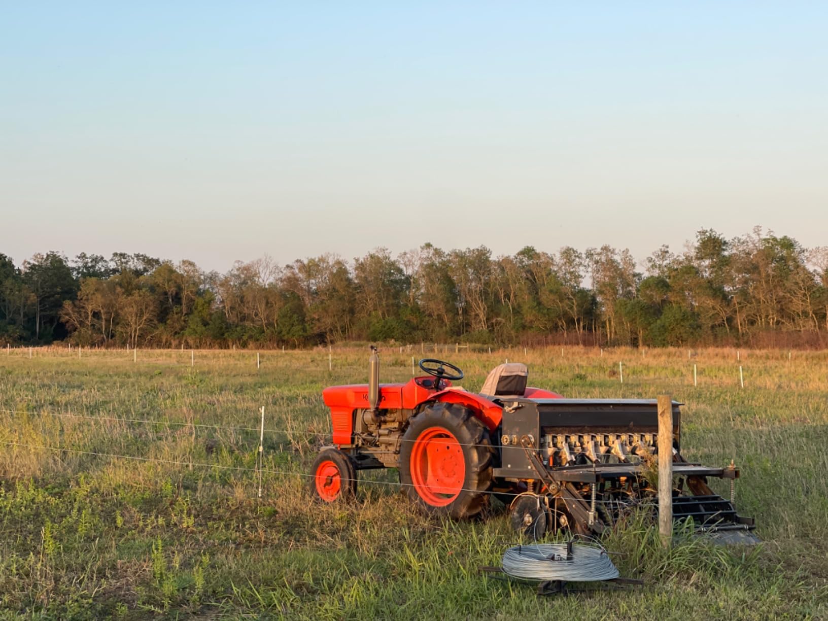 Field Tuff FTF-603PTS 3-Point Seeder, 60-Inches customer photo 1
