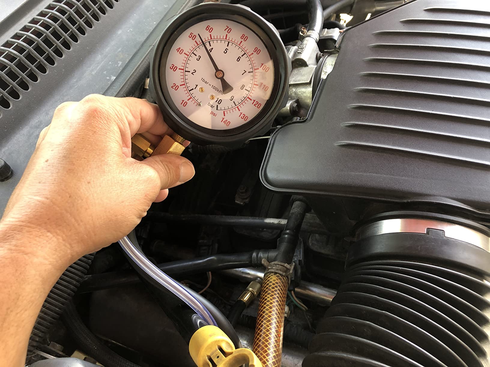 BETOOLL 0-140PSI Fuel Injector Injection Pump Pressure Tester Gauge Kit Car Tools (Master) customer photo 2