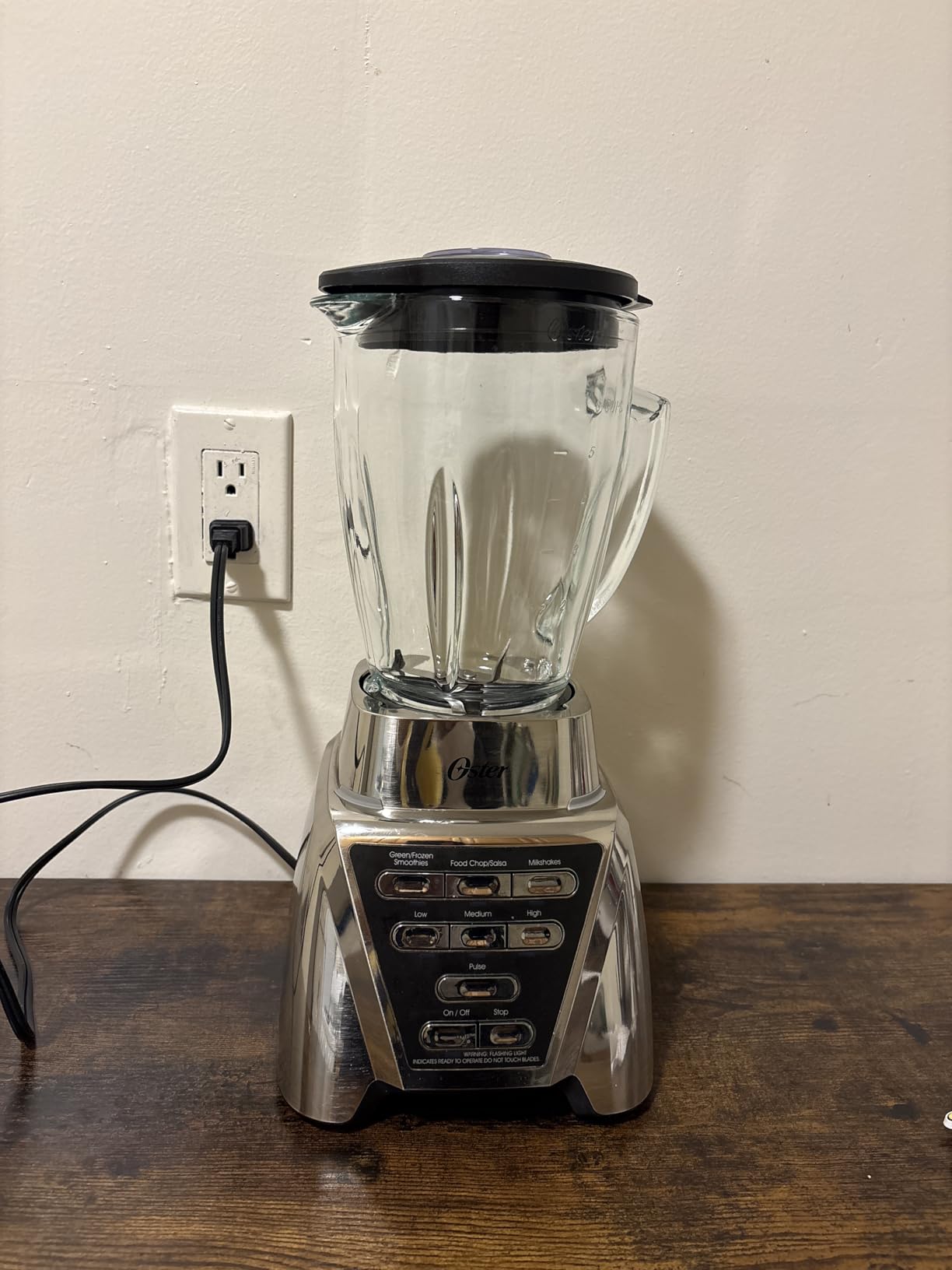Oster Pro 1200 Smoothie Blender with Glass Jar & 24oz To-Go Cup, Countertop Kitchen Blender with 7 Speeds, 1200W Power, Brushed Nickel customer photo 2