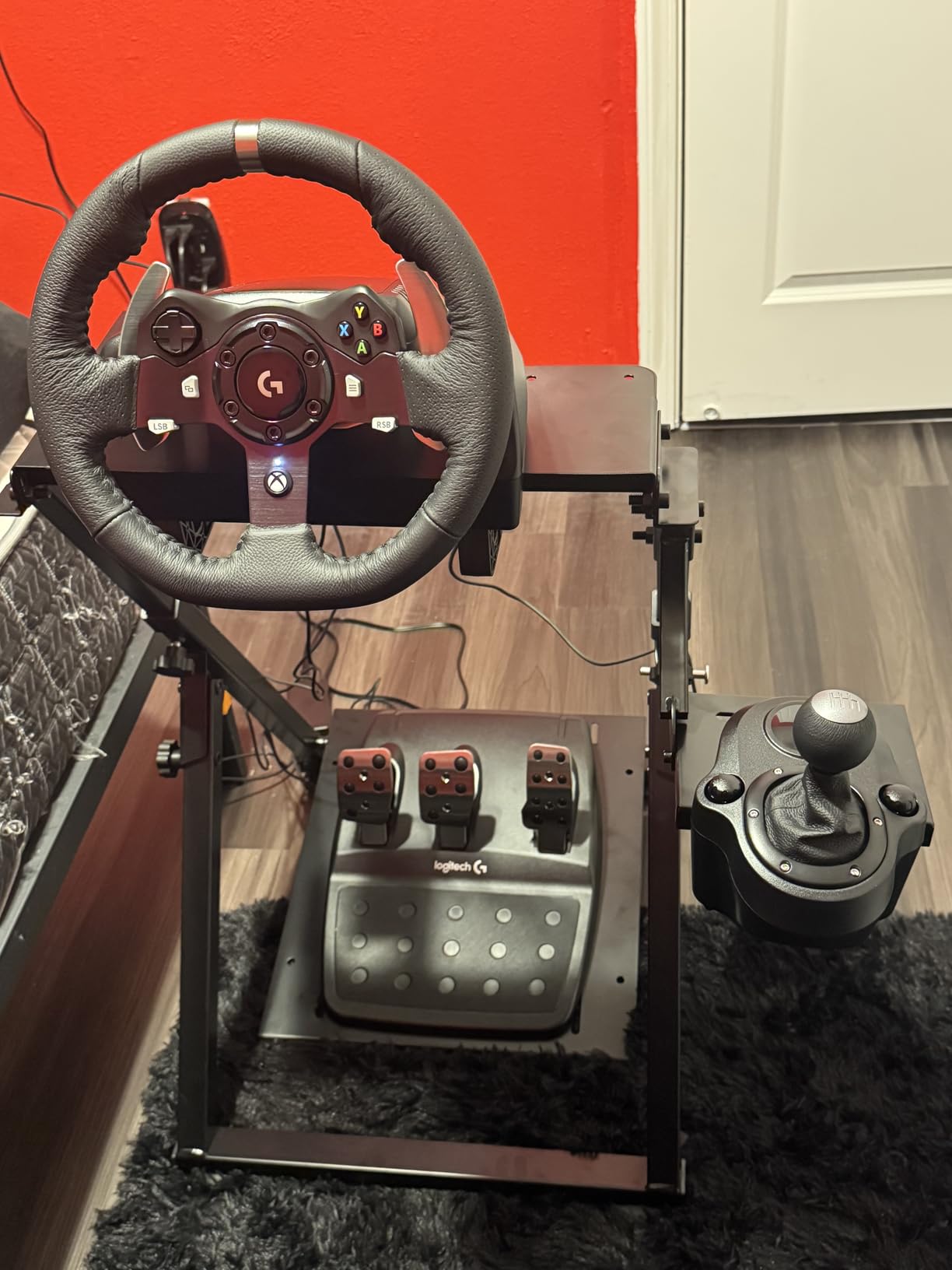 Logitech G920 Driving Force Racing Wheel and Floor Pedals, Real Force Feedback, Stainless Steel Paddle Shifters, Leather Steering Wheel Cover for Xbox Series X|S, Xbox One, PC, Mac - Black customer photo 1