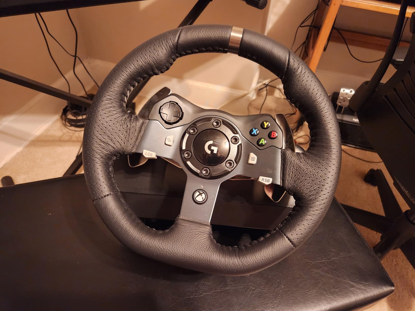 Logitech G920 Driving Force Racing Wheel and Floor Pedals, Real Force Feedback, Stainless Steel Paddle Shifters, Leather Steering Wheel Cover for Xbox Series X|S, Xbox One, PC, Mac - Black customer photo 2