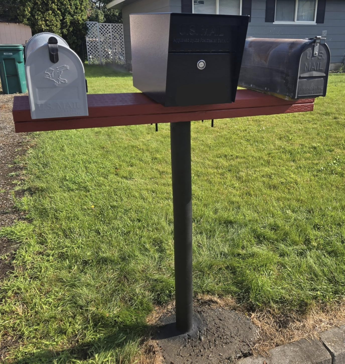 Mail Boss 7500 Mail Manager Pro Curbside Security, Black Locking Mailbox with House Numbers, Mounting Plate and Pull Out Mail Tray customer photo 2