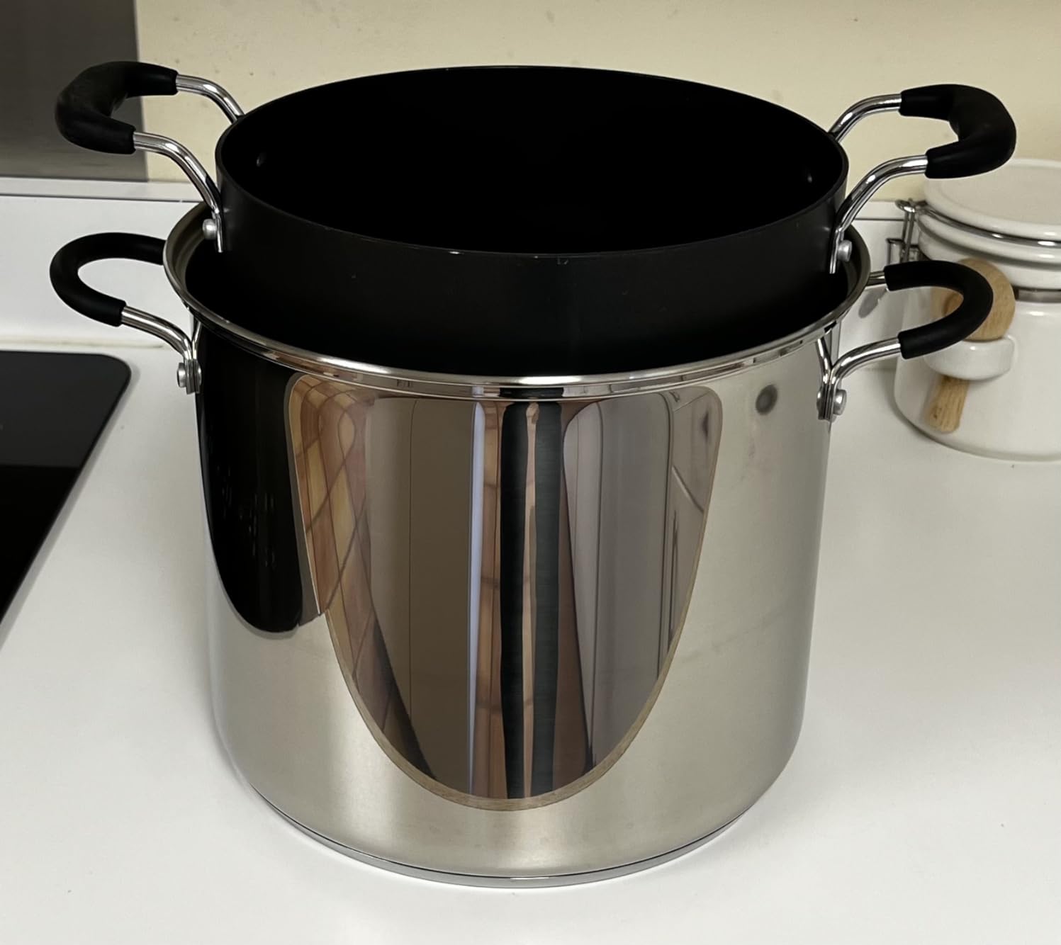 Cook N Home Professional 12 Quart Stainless Steel Stock Pot with Lid, Large Pot with Stay-Cool Handles, Stockpot for Pasta, Spaghetti, Compatible with Most Stovetops, Dishwasher Safe customer photo 2