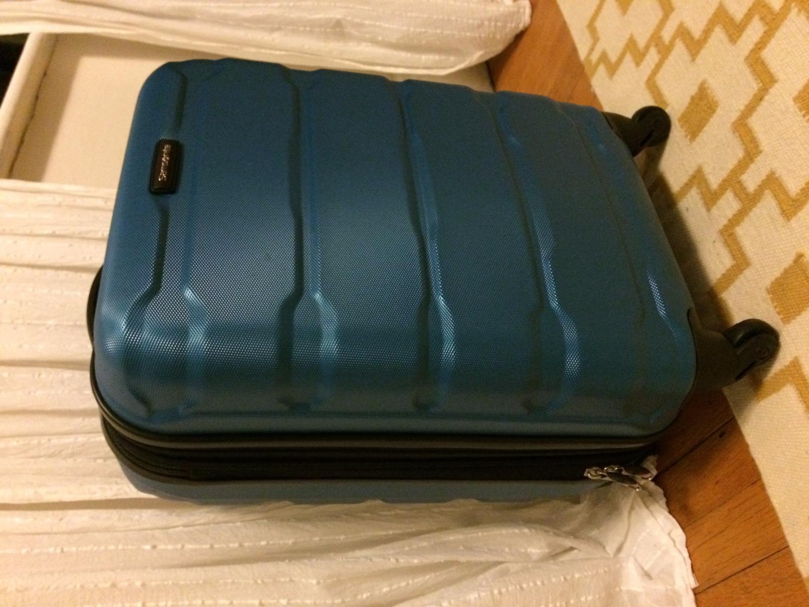 Samsonite Omni PC Hardside Expandable Luggage with Spinner Wheels, Black, 3-Piece Set (20/24/28) customer photo 2