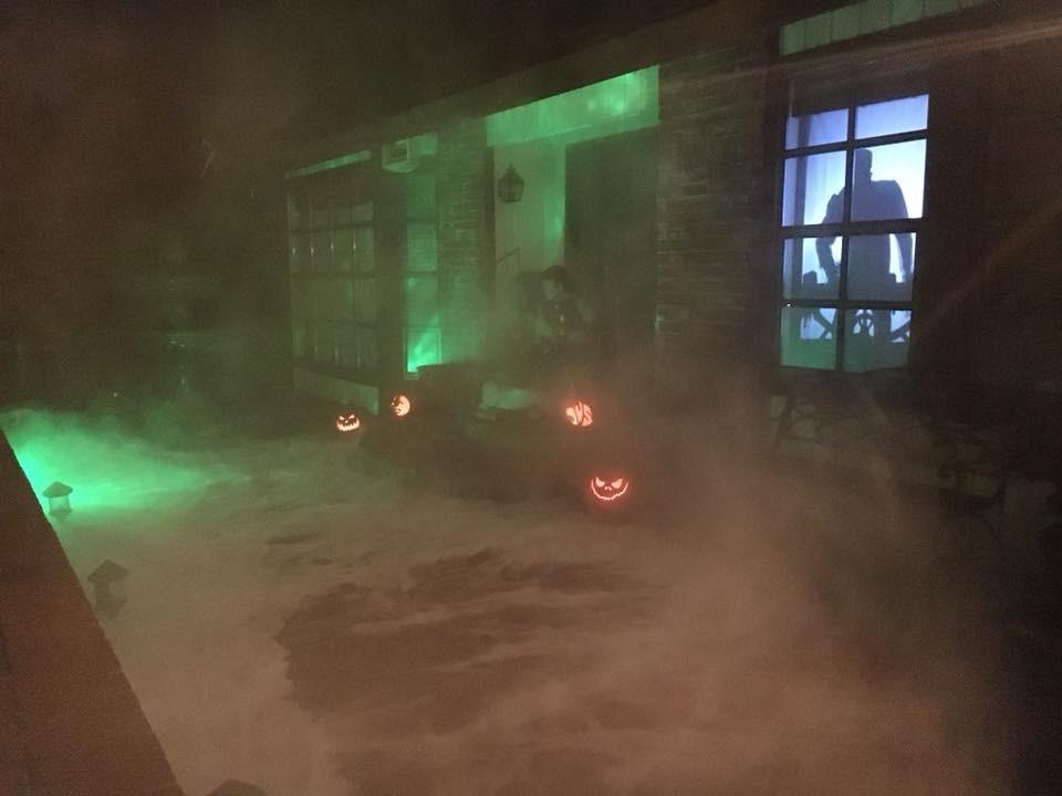 CHAUVET DJ Hurricane 1600 Compact High-Output Fog Machine w/Timer Remote & Automatic Shut-Off, BLACK customer photo 2