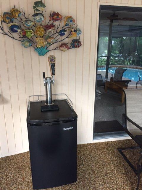 EdgeStar KC2000TWIN Full Size Dual Tap Kegerator & Draft Beer Dispenser - Black customer photo 2