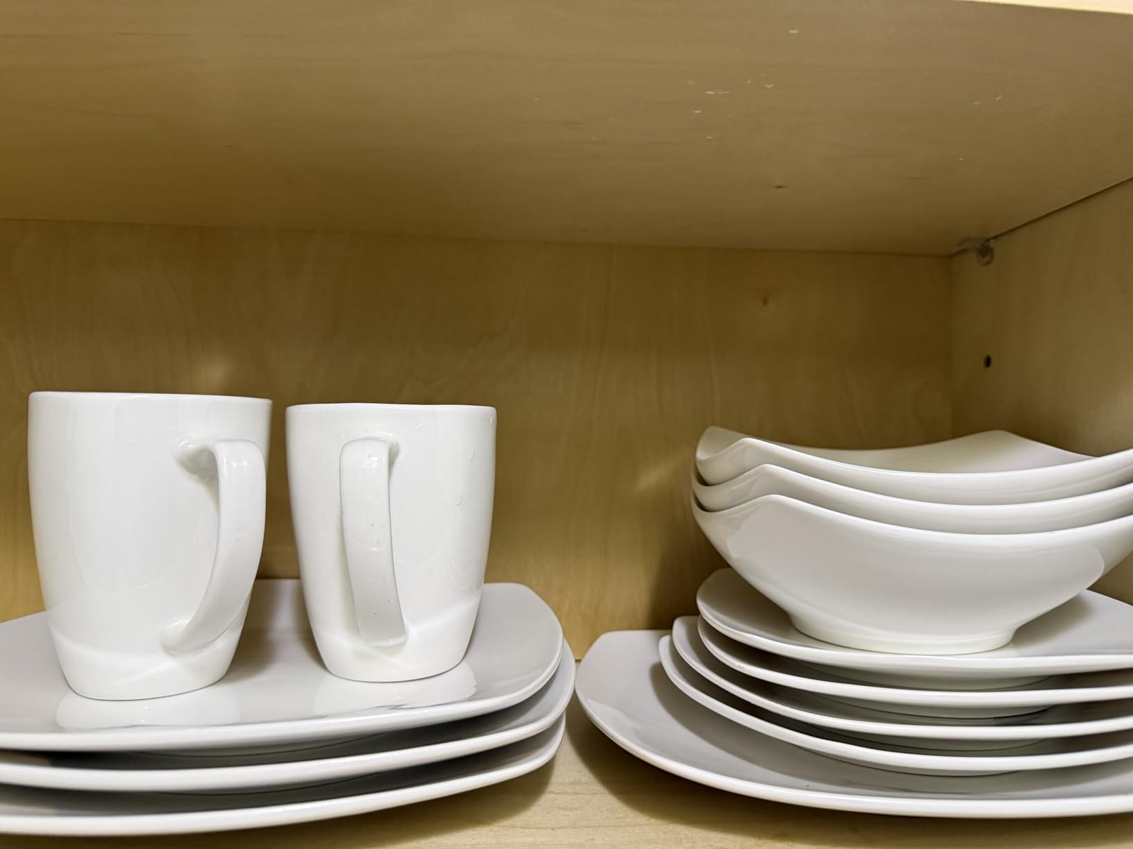 Gibson Home Zen Buffet White Porcelain Dinnerware Set for 4, Square Plates Bowls and Mugs, Chip and Scratch Resistant, Dishwasher and Microwave Safe, 16 Piece customer photo 2