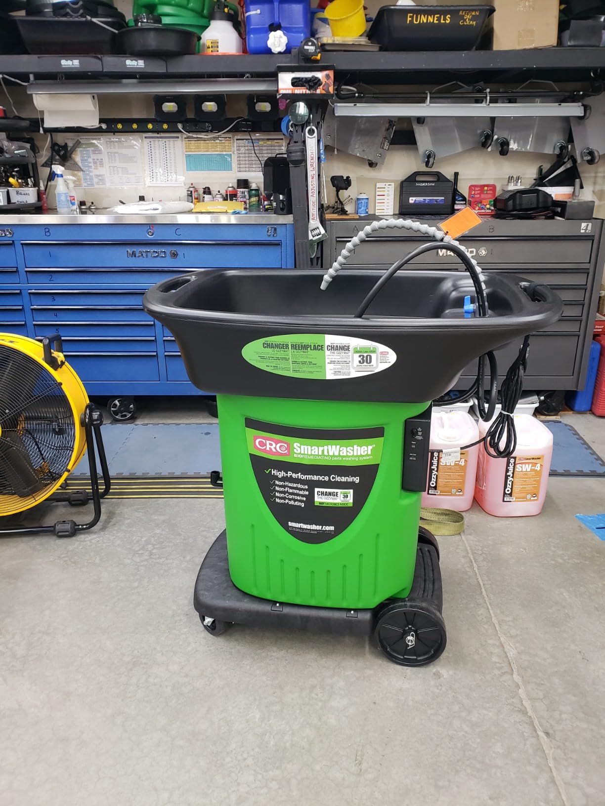 CRC SmartWasher SW-423 Mobile Parts Washer Kit - Bioremediating, Water-Based, Non-Flammable, pH Neutral customer photo 1