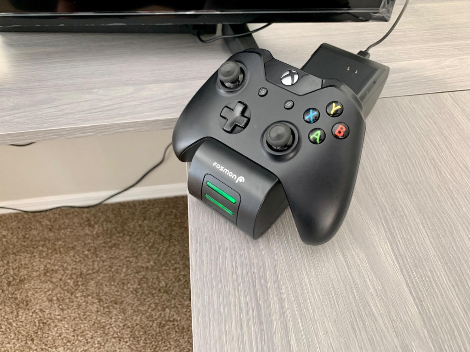 Fosmon Fast Charging Controller Charger Station for Xbox Series X|S, Xbox One, Elite, Core w/ 2X 5280mWh Rechargeable Battery Packs customer photo 1