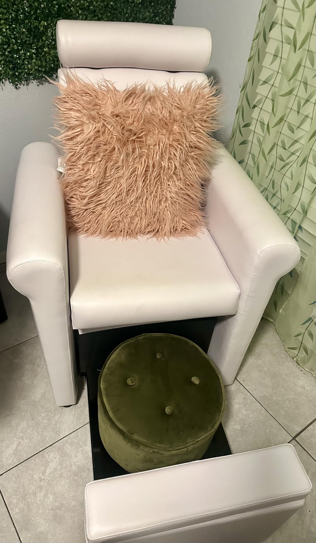 Buy-Rite Salon & Spa Equipment Mona Lisa Plumb Free Pedicure Chair - No Plumbing, Adjustable, Portable, Removable, Black, CHM-2320-5H-BLACK customer photo 2