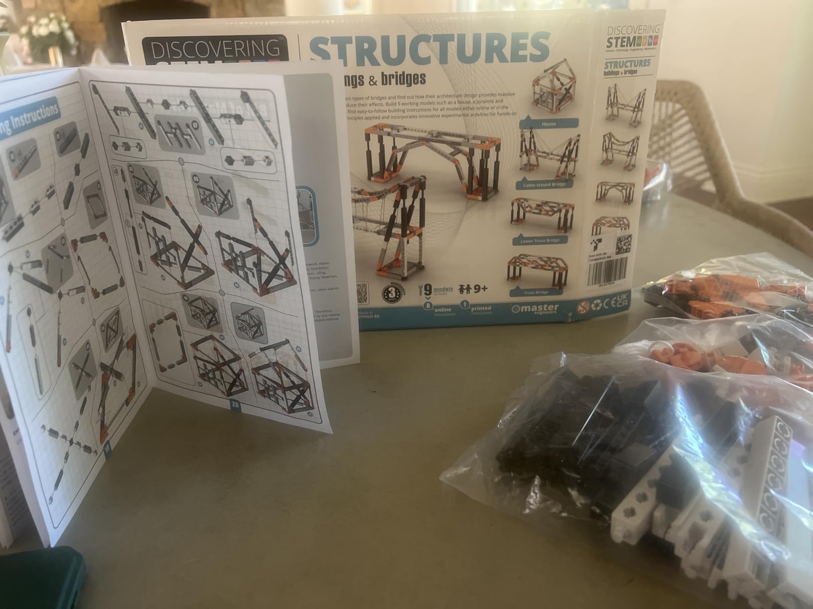 Engino- STEM Toys, Structures, Buildings & Bridges, Building Toys for Kids 9+, STEM Projects, Creative Engineering Kit, Gifts for Boys & Girls (9 Model Options) customer photo 1