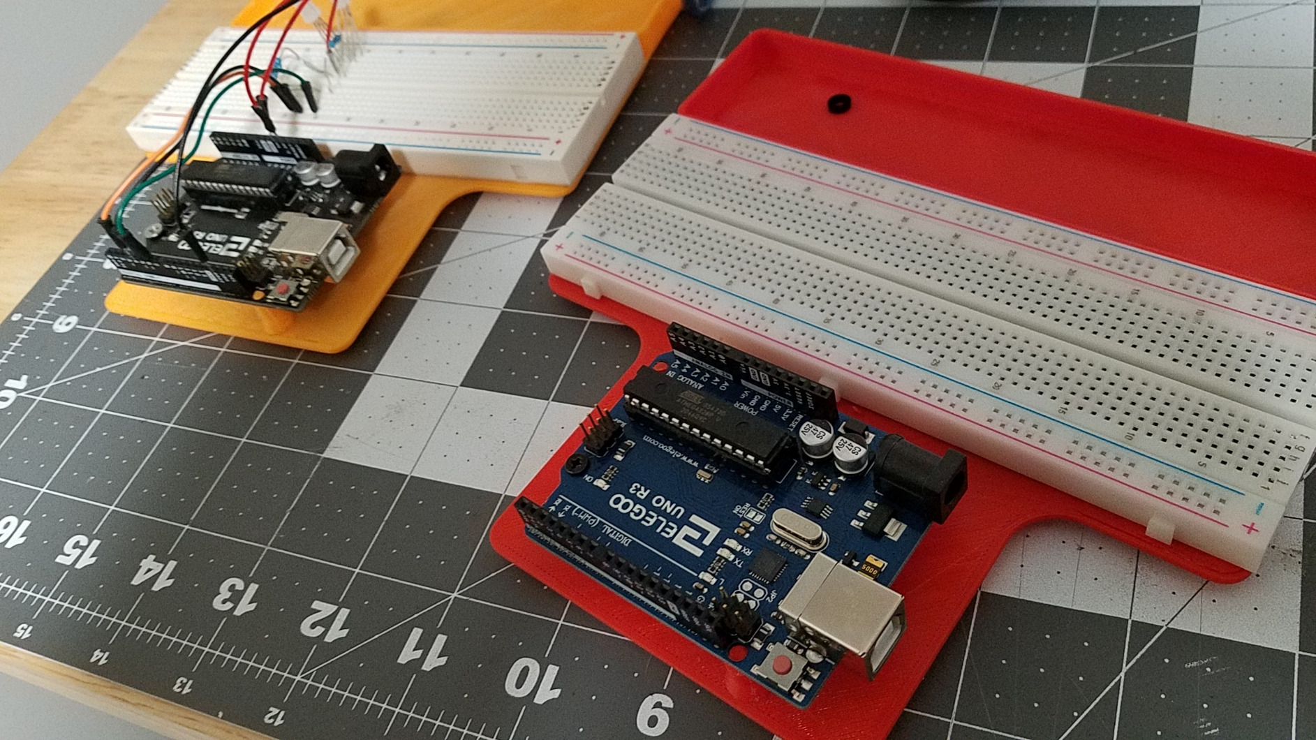 UNO Project Basic Starter Kit with Tutorial and UNO R3 Compatible with Arduino IDE customer photo 2