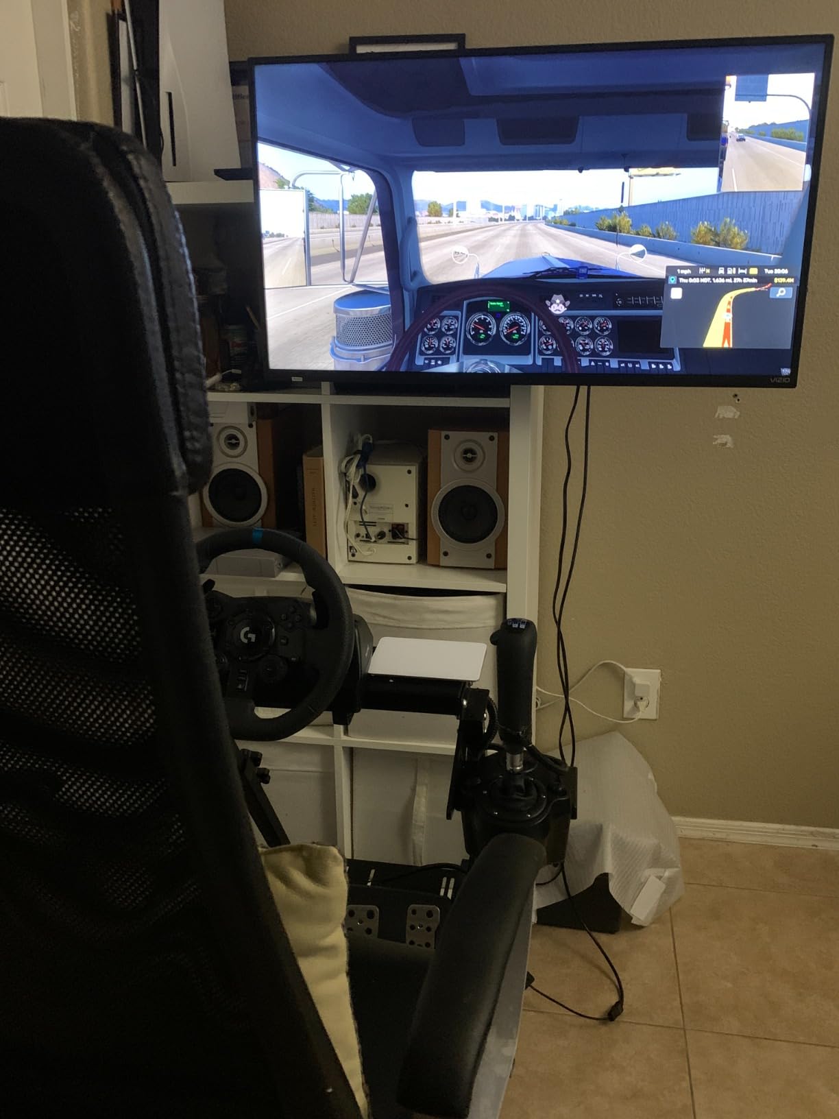 GT OMEGA Classic Wheel Stand - Compatible with Logitech G923, G29, & G920 and Thrustmaster T300, T500, TX & TH8A, Comes with a Chair Link customer photo 2