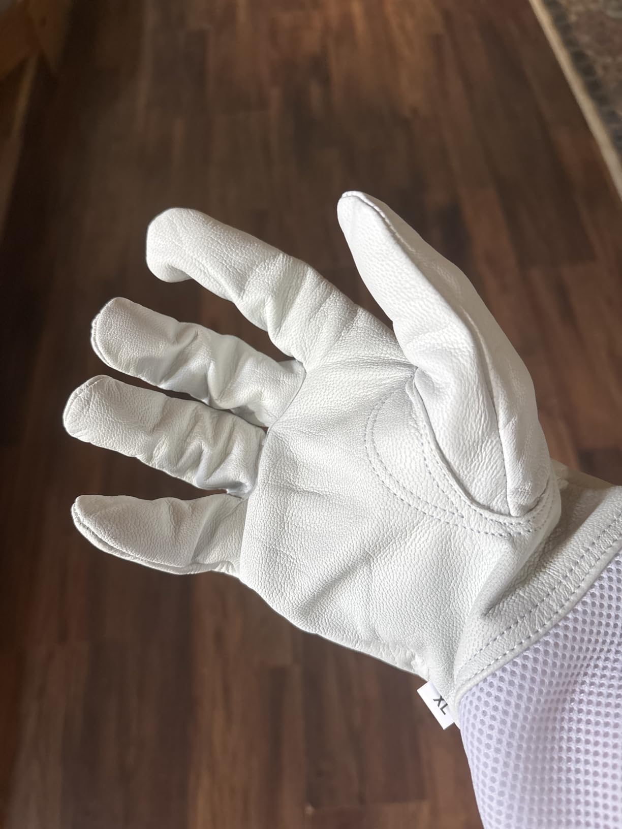 Premium Goatskin Leather Bee Gloves with Breathable Vent and Long Canvas Sleeve, Protective Gear for Beekeepers (L) customer photo 1