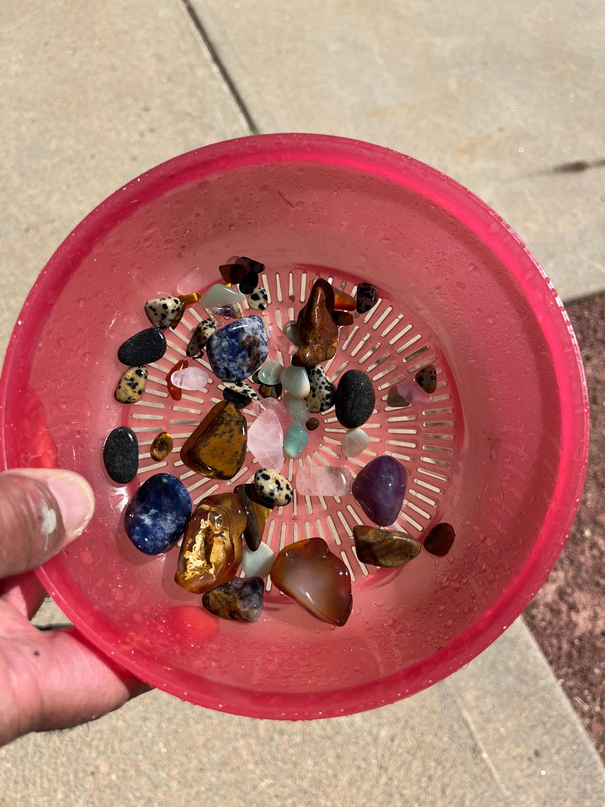 National Geographic Starter Rock Tumbler Kit - Durable Leak-Proof Rock Polisher - Complete Rock Tumbling Kit with 4-Stage Silicon Carbide Grit - Geology Hobby, Rocks & Crystals (Amazon Exclusive) customer photo 1