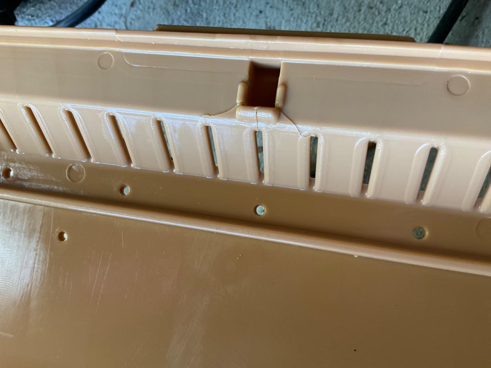 Apimaye Premium Screened Bottom Board 10 Frame Langstroch for Wood Hives with Built in Pollen Trap and Pollen Drawer, Entrance Reducers and Ventilation System for Moisture Control customer photo 1