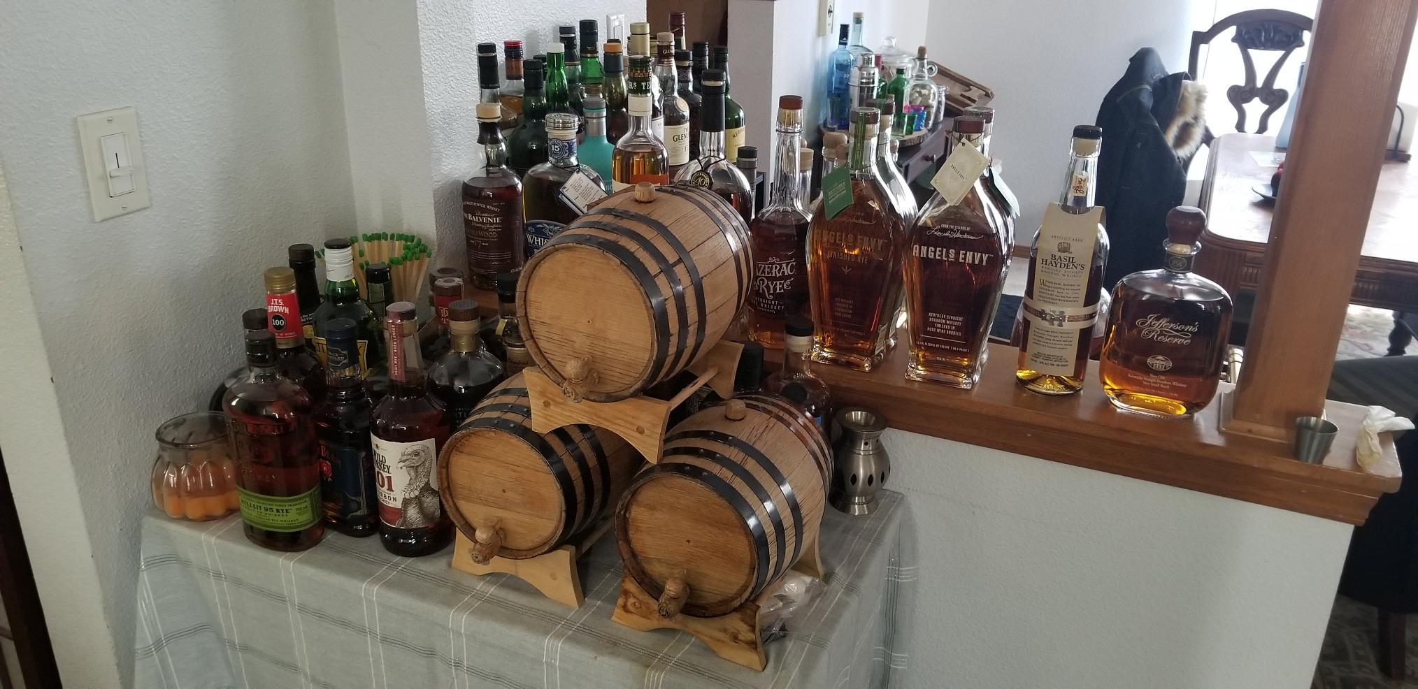 5 Liters American Oak Aging Barrel | Handcrafted using American White Oak | Age your own Whiskey, Beer, Wine, Bourbon, Tequila, Hot Sauce & More customer photo 1