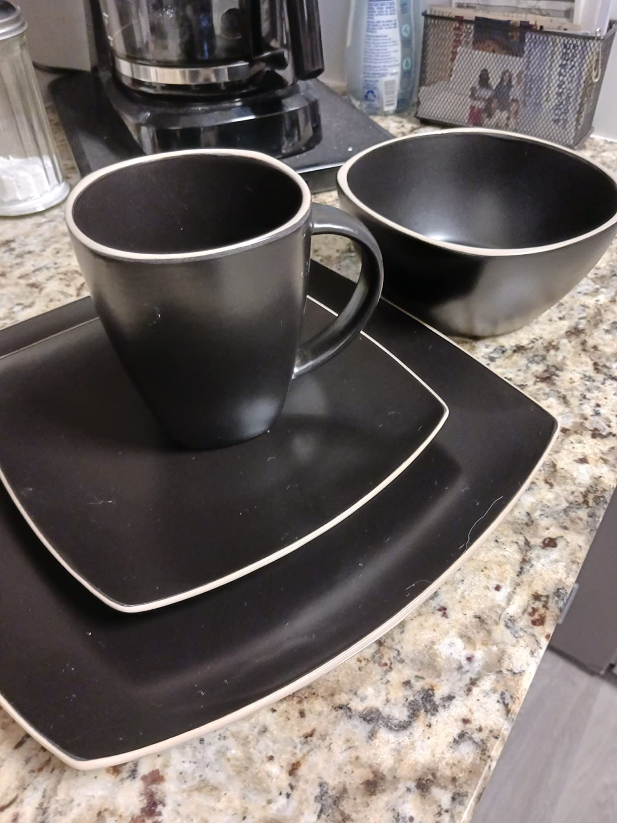 Gibson Home Soho Lounge Dinnerware Set, Service for 4 (16pcs), Matte Black customer photo 1