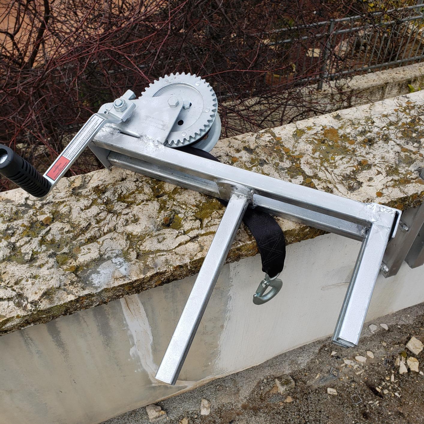 Camco 2000lb Boat Trailer Winch - Manual Hand Crank Boat Winch Features 20-Foot Strap & 2-Way Ratchet - 2,000lb Weight Capacity - Boat Trailer Accessories (50000) customer photo 1