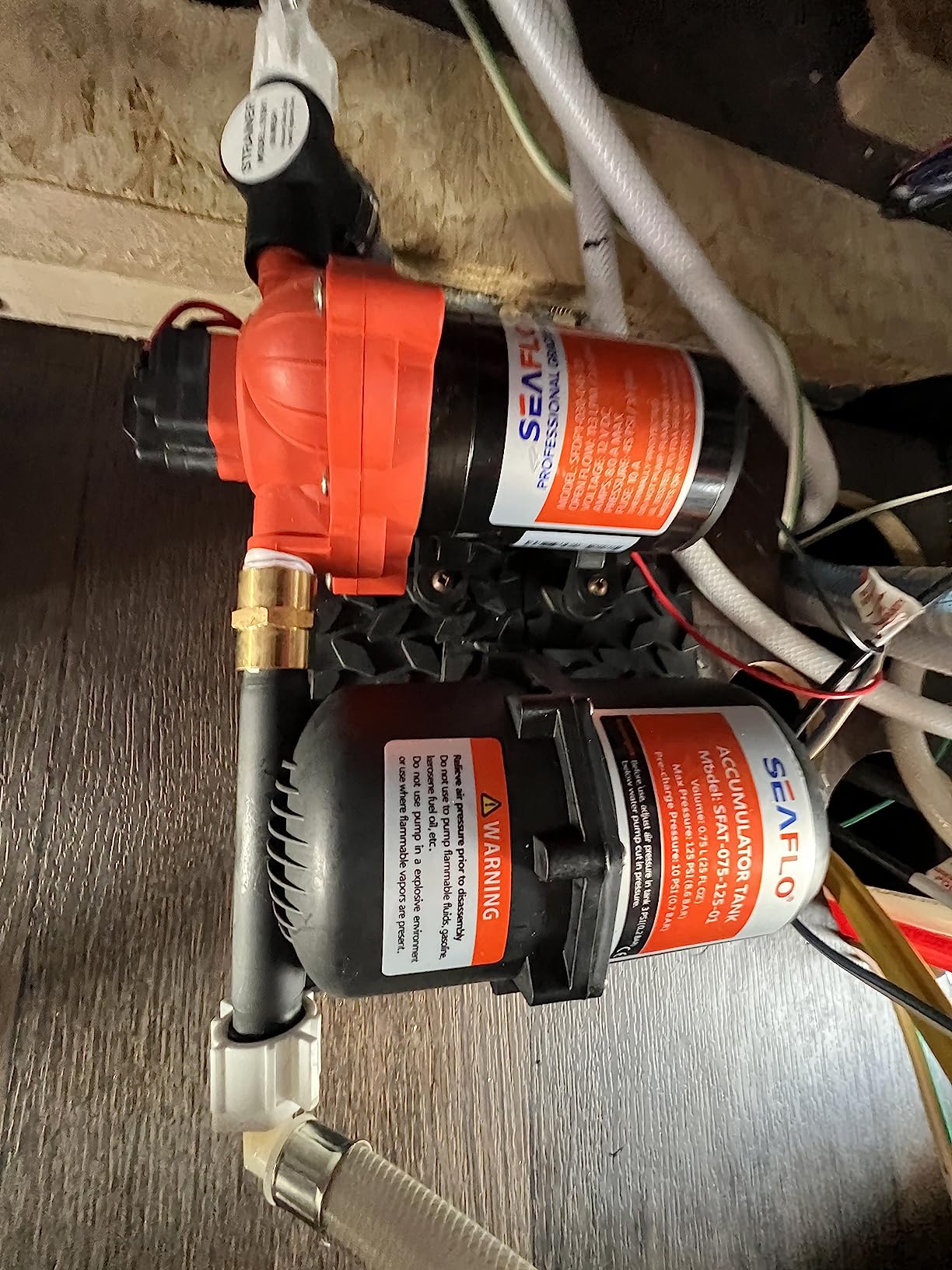 SEAFLO Accumulator Tank Water Pump Flow Control with Internal Bladder - 125 PSI, 23.5 oz (0.75 L) | Reduces Pump Cycling and Smooths Water Flow for Marine, RV, and Off-Grid Systems customer photo 1