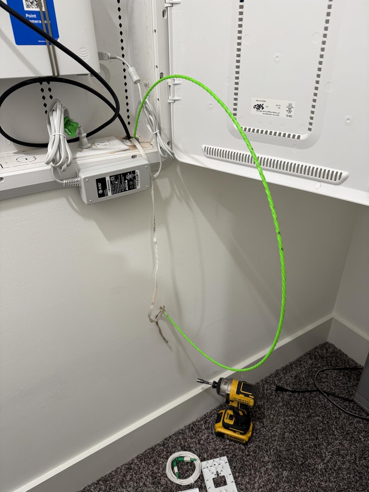 Southwire Non-Conductive Fish Tape - Ensures Safe Pulls in Live Conduit - Spiral Extruded Polymer - Low Friction - Rust Resistant - Flexible Design - 125 ft x 4.5 mm customer photo 1